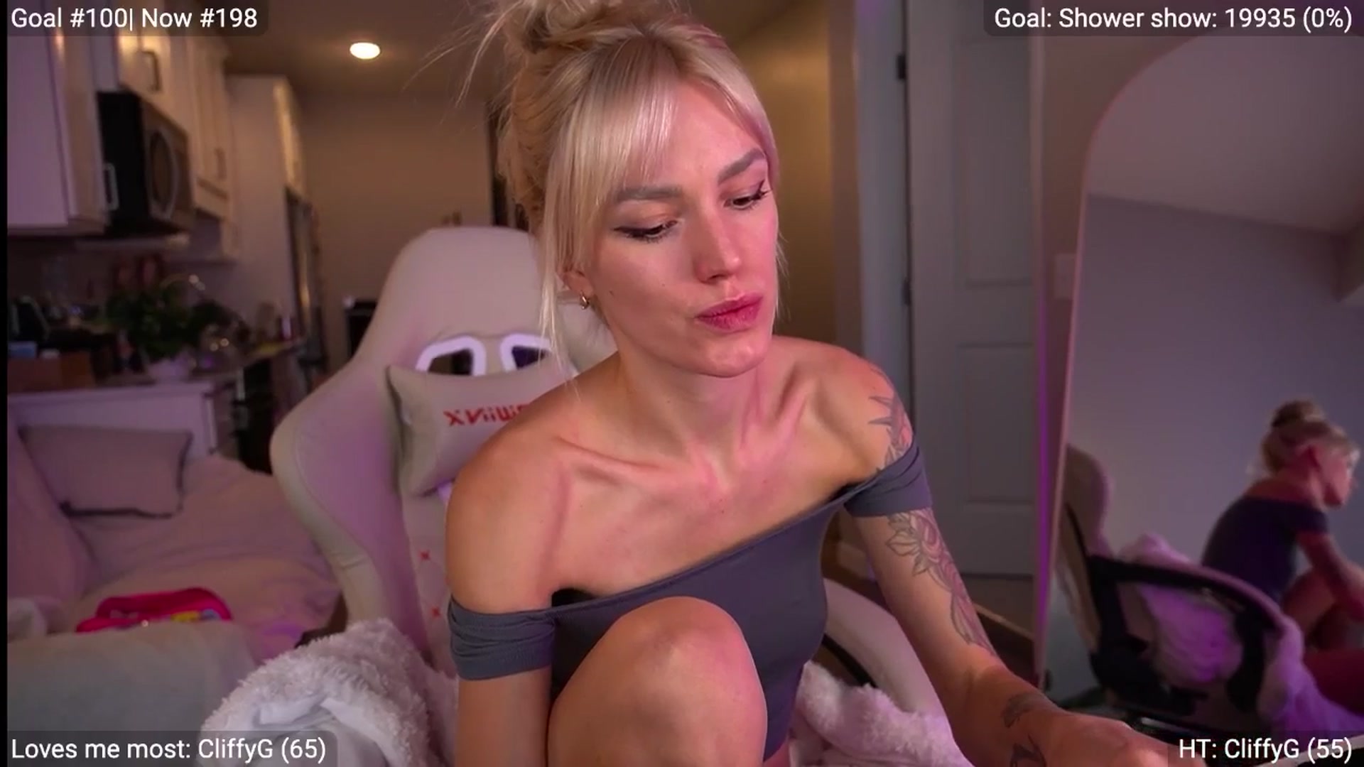 Gallery image thumbnail from Ohbabykelly's myfreecams stream on, 01/18/2026, 22:36 image 15 of 20