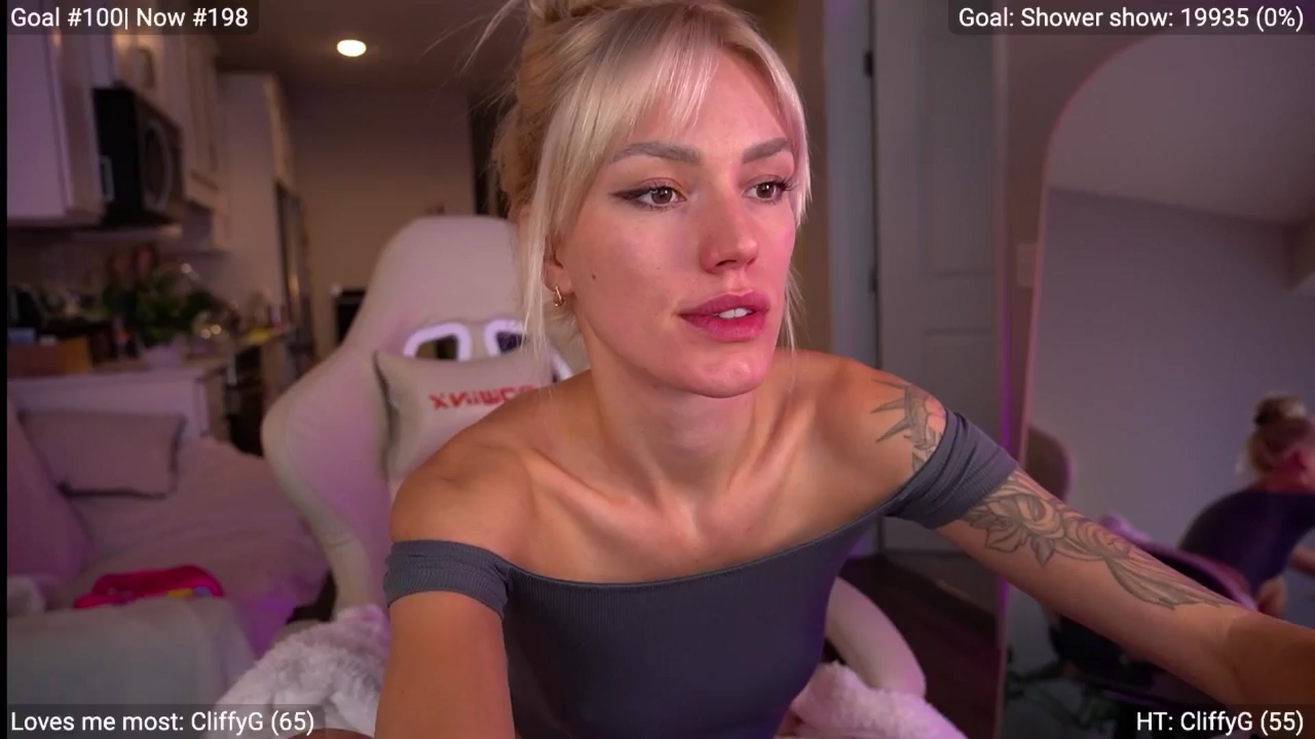 Gallery image thumbnail from Ohbabykelly's myfreecams stream on, 01/18/2026, 22:36 image 17 of 20