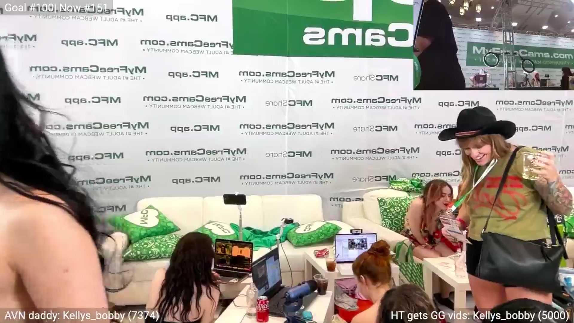 Gallery image thumbnail from Ohbabykelly's myfreecams stream on, 01/24/2026, 04:05 image 16 of 20