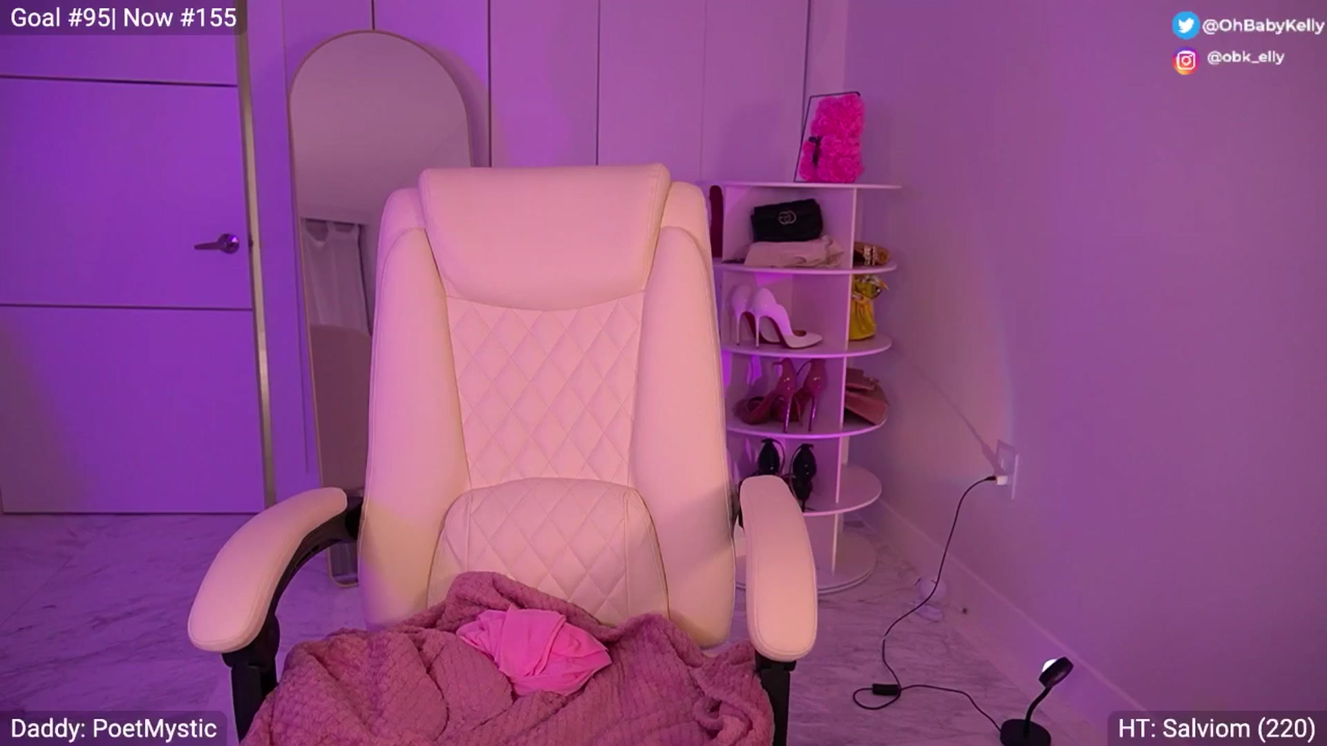 Gallery image thumbnail from Ohbabykelly's myfreecams stream on, 03/12/2026, 01:33 image 11 of 20