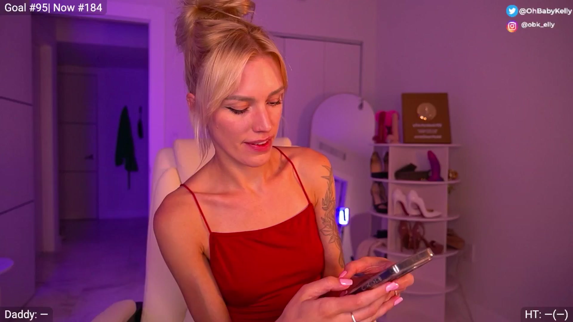 Gallery image thumbnail from Ohbabykelly's myfreecams stream on, 03/17/2026, 24:01 image 7 of 20