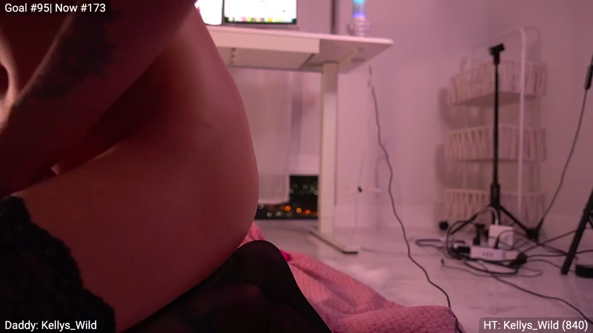 Gallery image thumbnail from Ohbabykelly's myfreecams stream on, 03/19/2026, 04:39 image 10 of 20