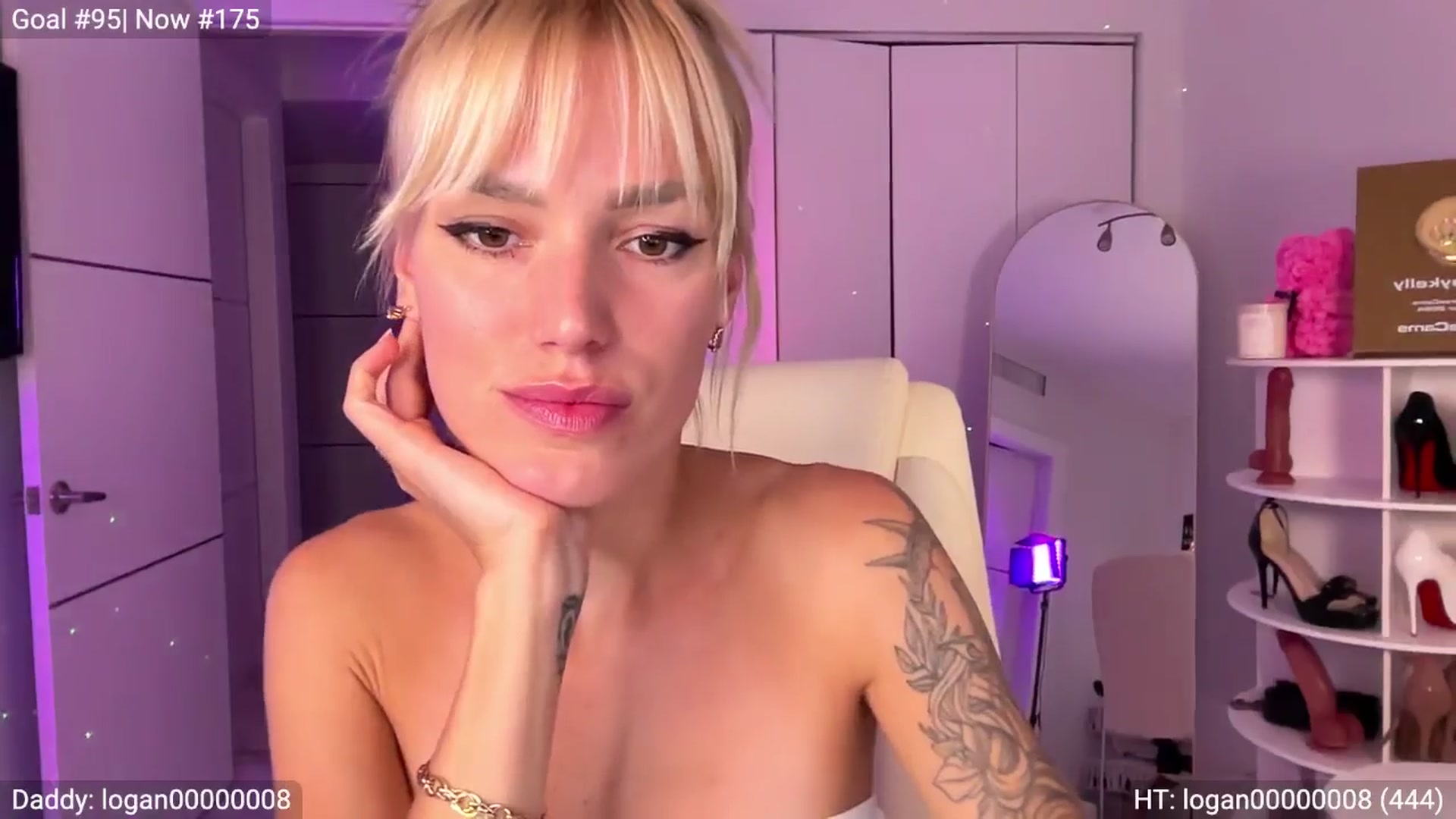 Gallery image thumbnail from Ohbabykelly's myfreecams stream on, 03/25/2026, 24:01 image 20 of 20