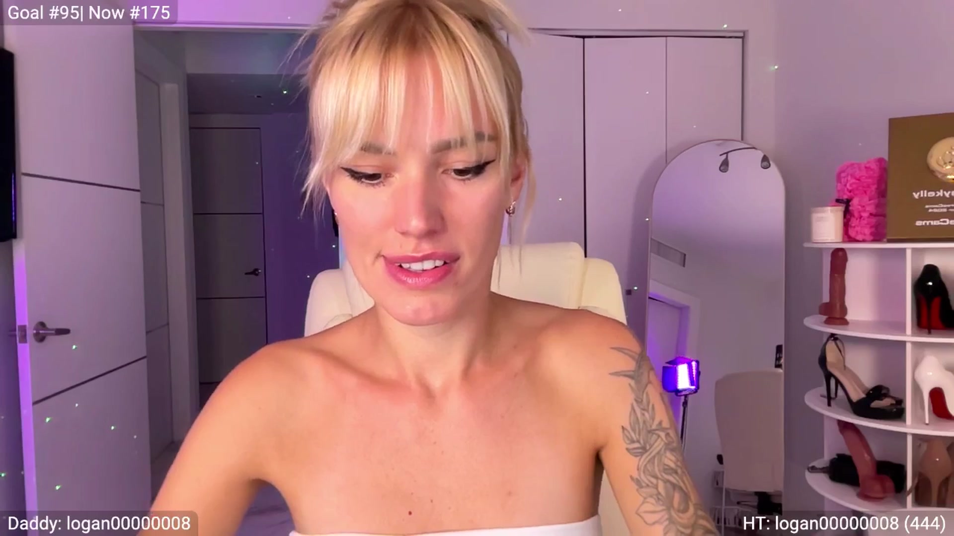 Gallery image thumbnail from Ohbabykelly's myfreecams stream on, 03/25/2026, 24:01 image 19 of 20