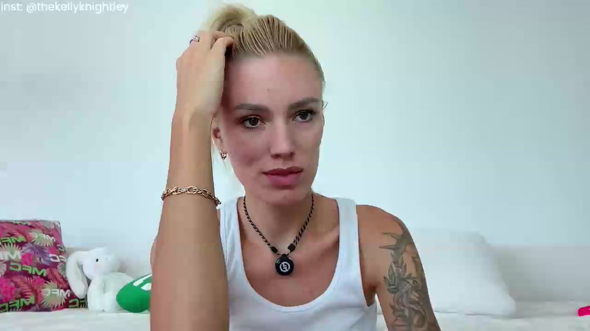 Gallery image thumbnail from Ohbabykelly's myfreecams stream on, 06/25/2026, 18:41 image 20 of 20
