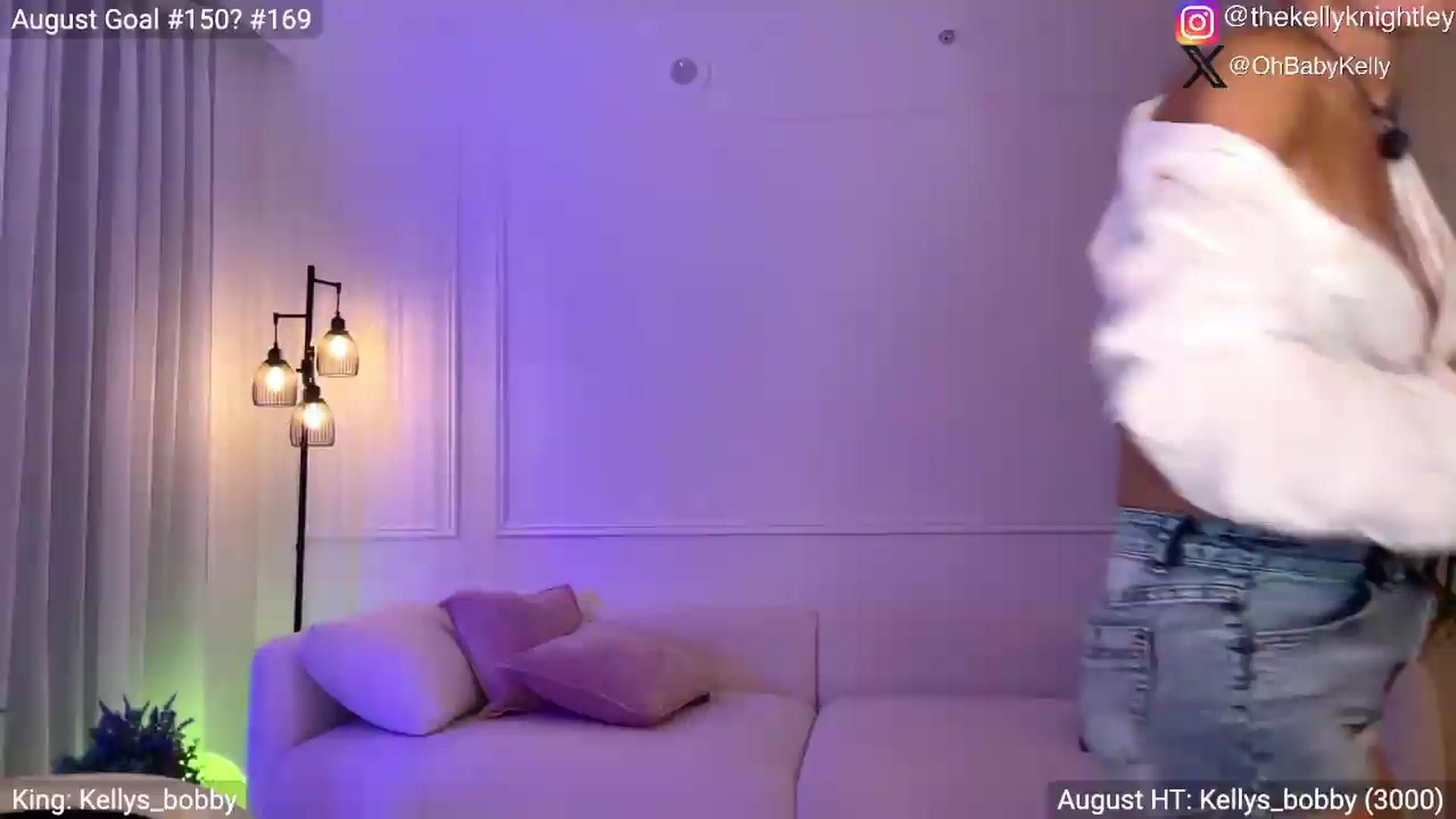 Gallery image thumbnail from Ohbabykelly's myfreecams stream on, 08/10/2026, 04:24 image 7 of 20