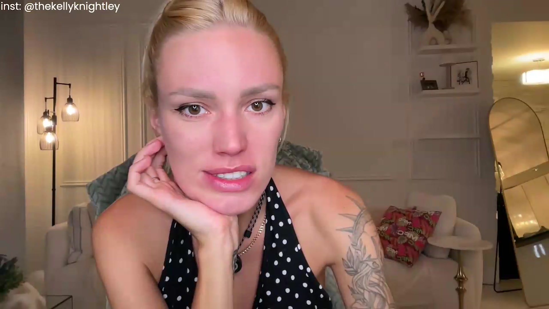 Gallery image thumbnail from Ohbabykelly's myfreecams stream on, 09/08/2026, 24:27 image 13 of 20