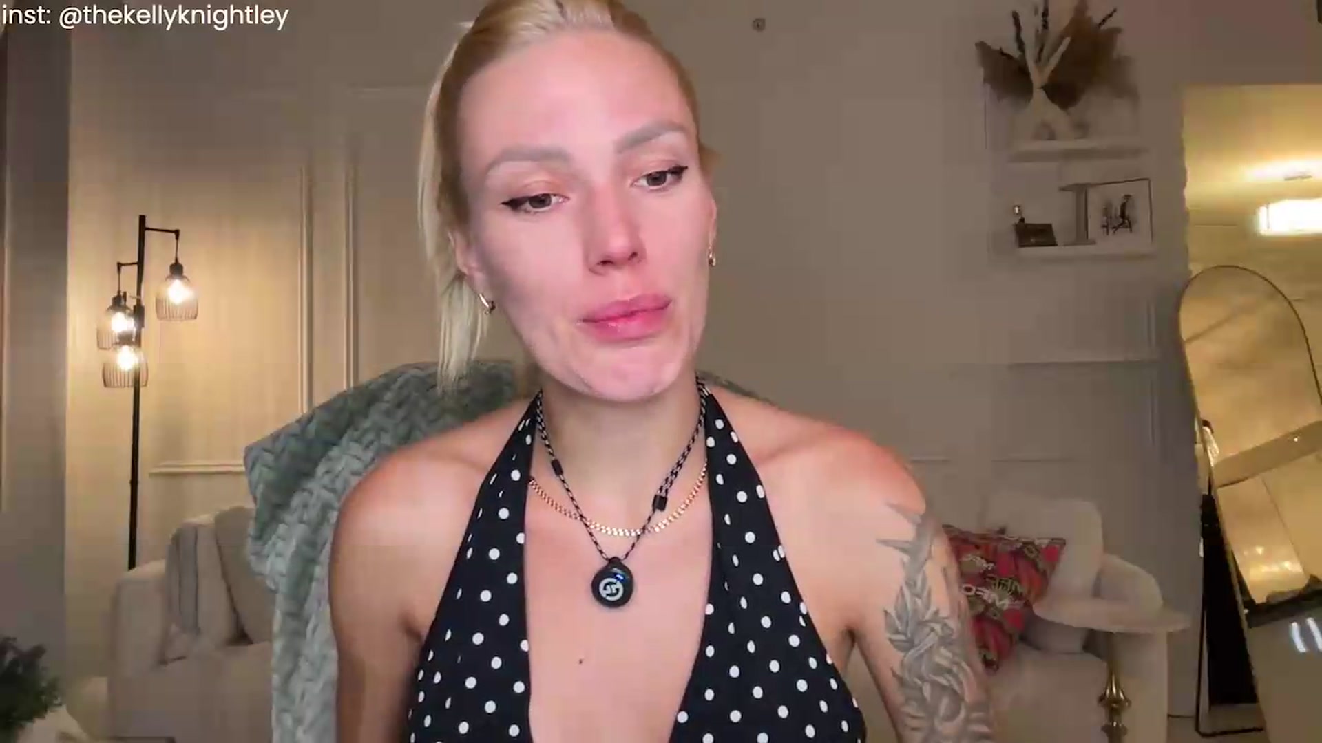 Gallery image thumbnail from Ohbabykelly's myfreecams stream on, 09/08/2026, 24:27 image 5 of 20