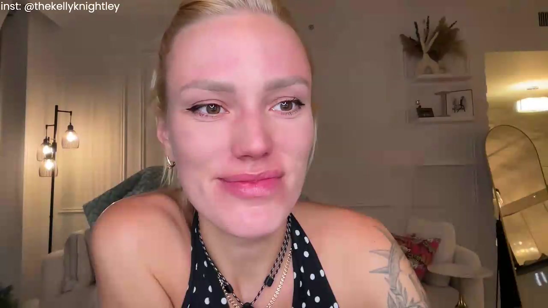 Gallery image thumbnail from Ohbabykelly's myfreecams stream on, 09/08/2026, 24:27 image 14 of 20