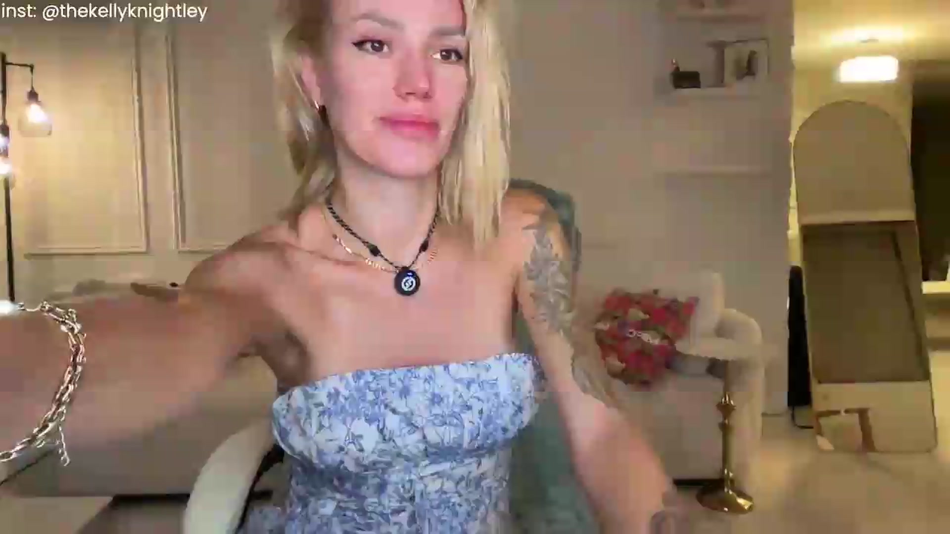 Gallery image thumbnail from Ohbabykelly's myfreecams stream on, 09/08/2026, 01:48 image 1 of 20