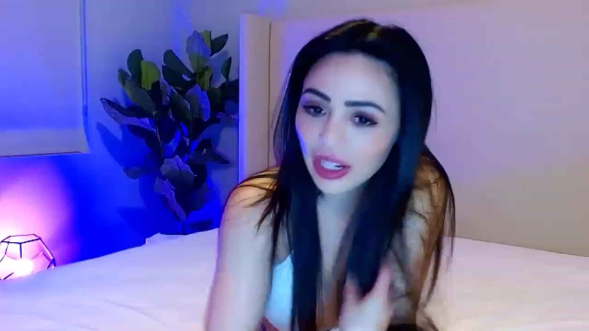 Gallery image thumbnail from Ohbnks's myfreecams stream on, 02/23/2023, 09:39 image 2 of 20