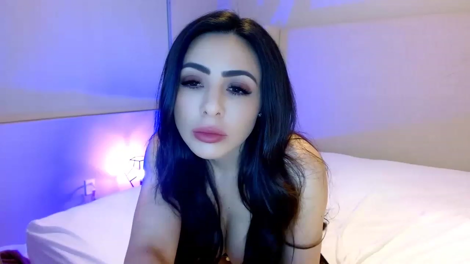 Gallery image thumbnail from Ohbnks's myfreecams stream on, 03/23/2023, 02:10 image 11 of 20