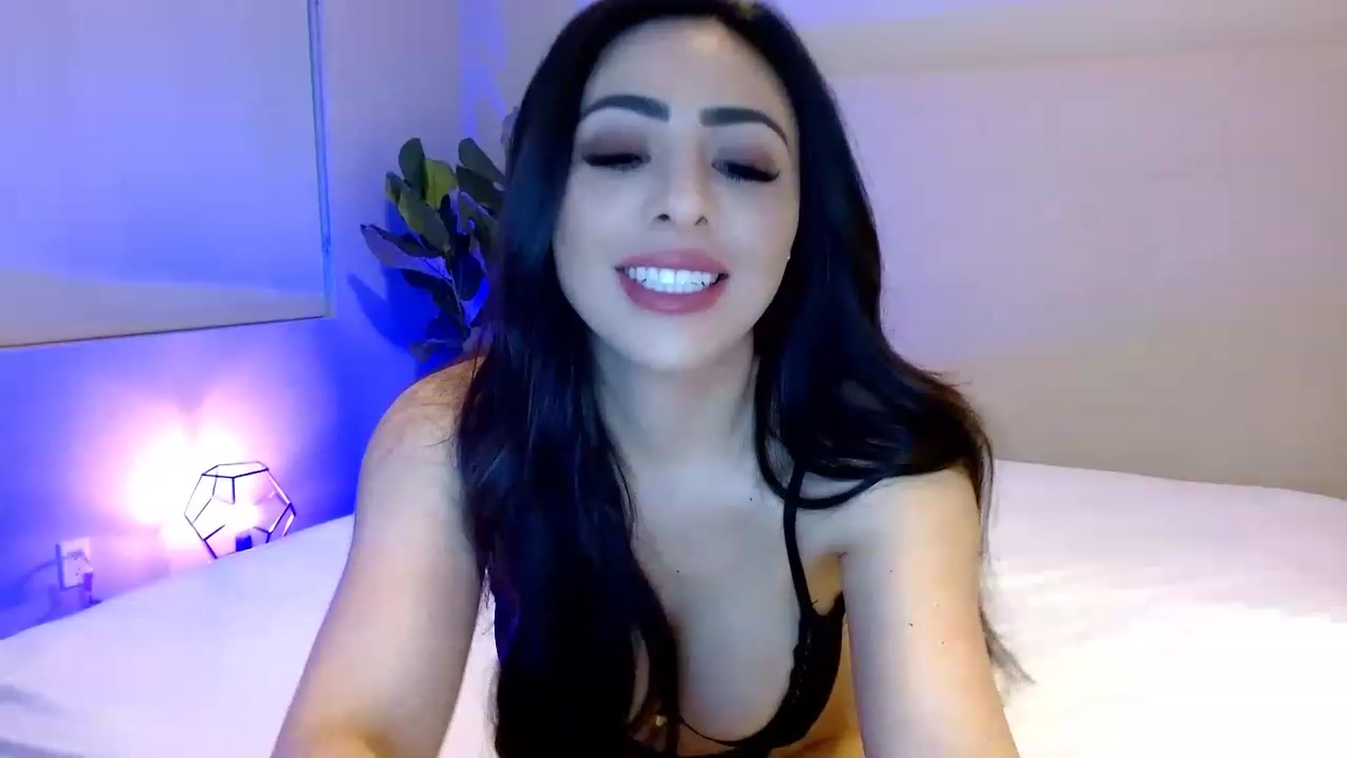 Gallery image thumbnail from Ohbnks's myfreecams stream on, 03/23/2023, 02:10 image 8 of 20