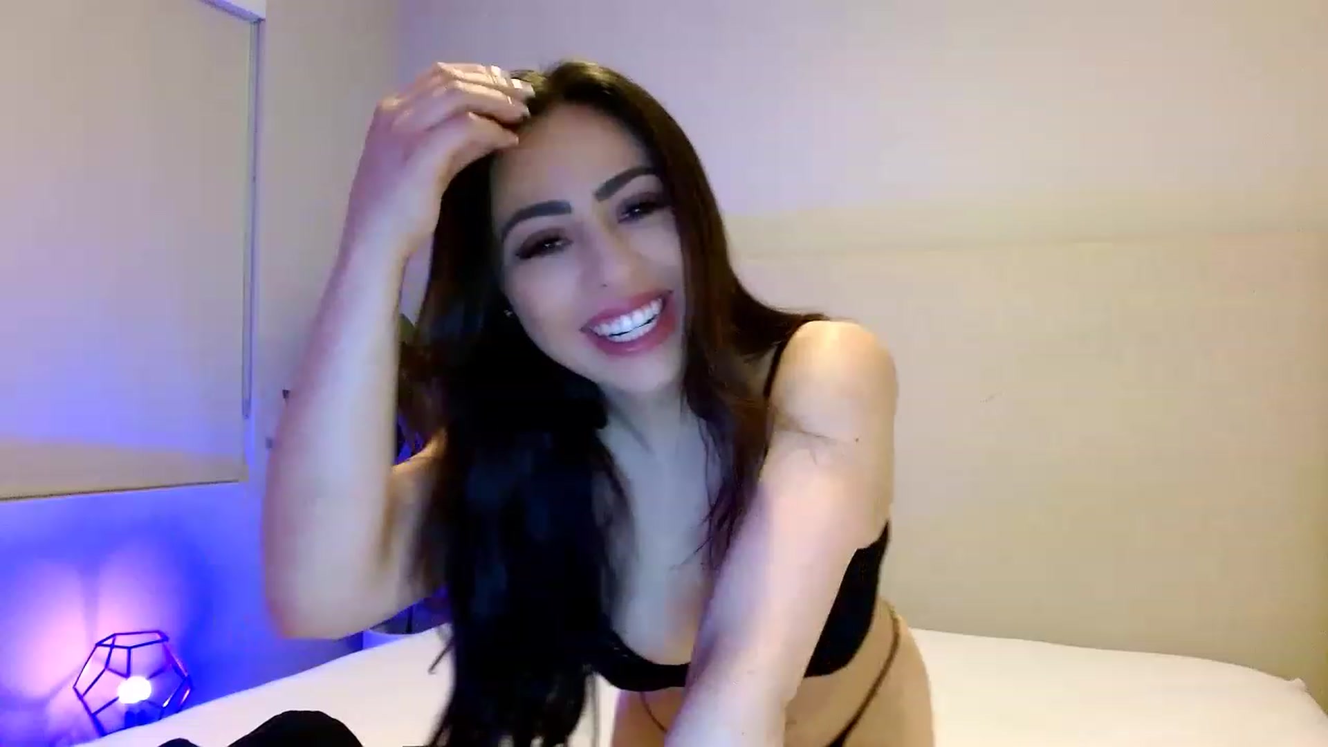 Gallery image thumbnail from Ohbnks's myfreecams stream on, 03/23/2023, 06:09 image 17 of 20