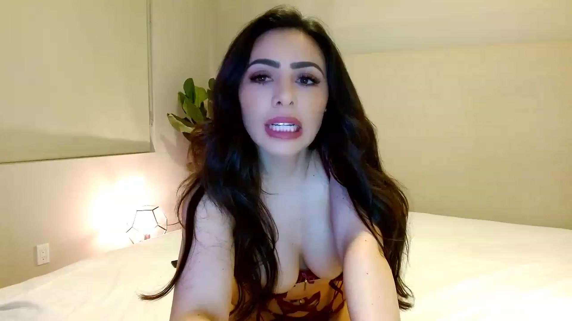 Gallery image thumbnail from Ohbnks's myfreecams stream on, 03/24/2023, 03:50 image 17 of 20