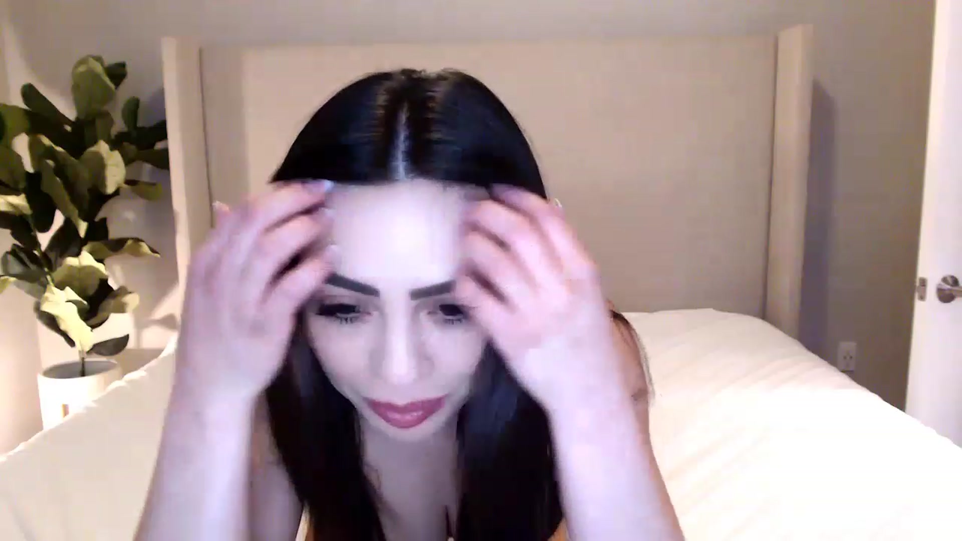 Gallery image thumbnail from Ohbnks's myfreecams stream on, 04/08/2023, 07:02 image 15 of 20