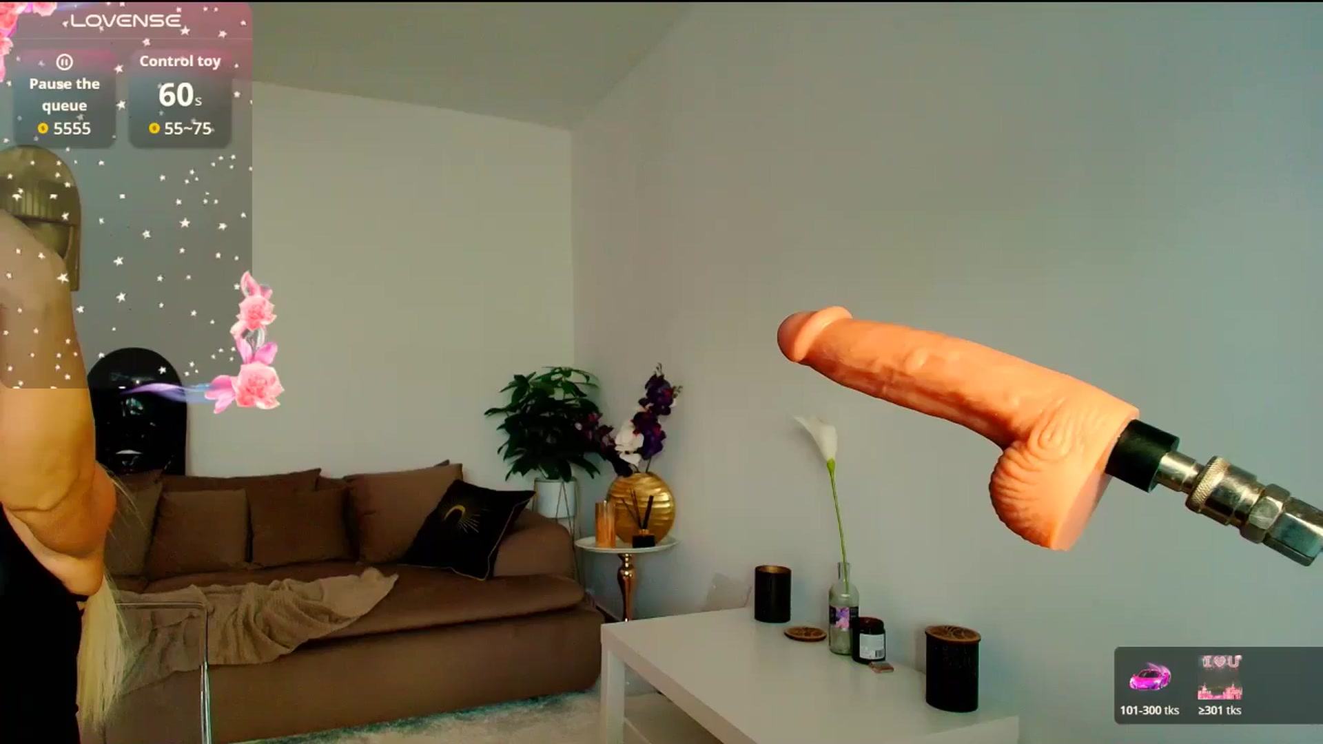 Gallery image thumbnail from OhhLuan's myfreecams stream on, 11/13/2025, 14:26 image 1 of 20