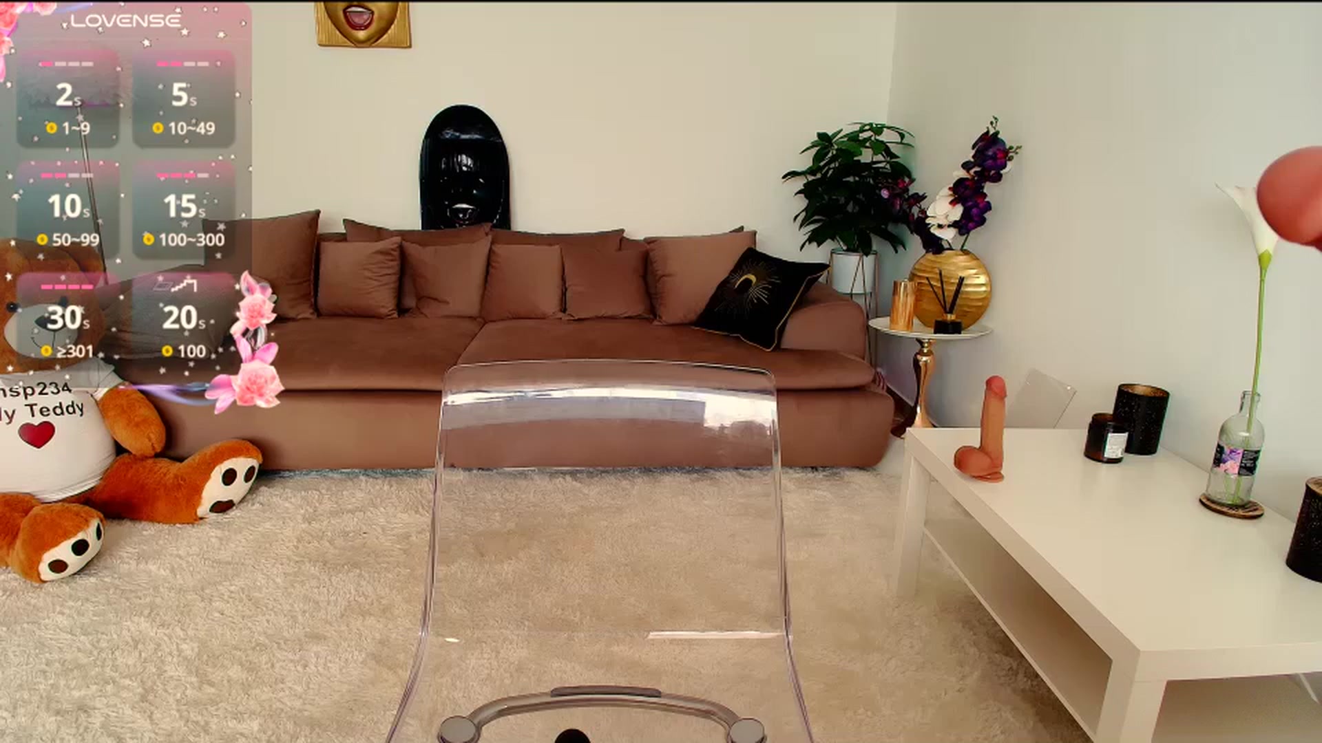 Gallery image thumbnail from OhhLuan's myfreecams stream on, 11/17/2025, 12:06 image 1 of 20