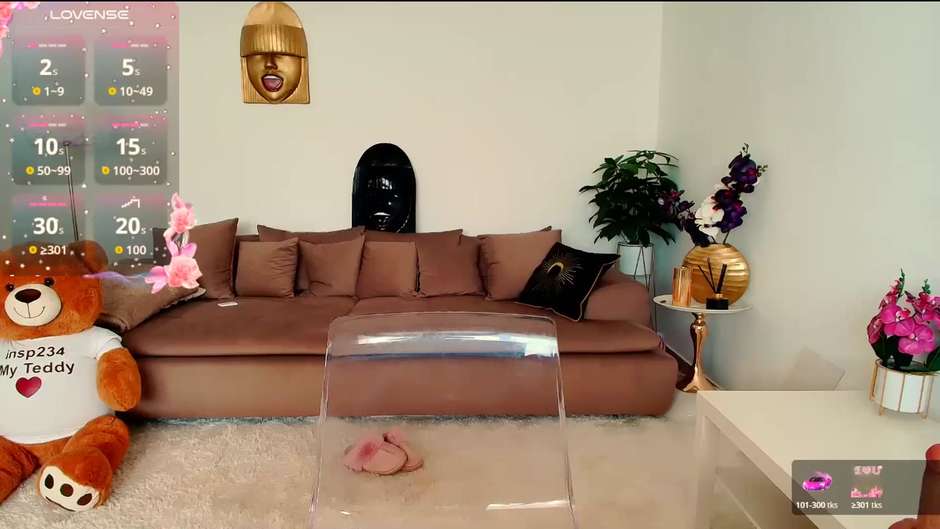 Gallery image thumbnail from OhhLuan's myfreecams stream on, 11/24/2025, 12:45 image 14 of 20