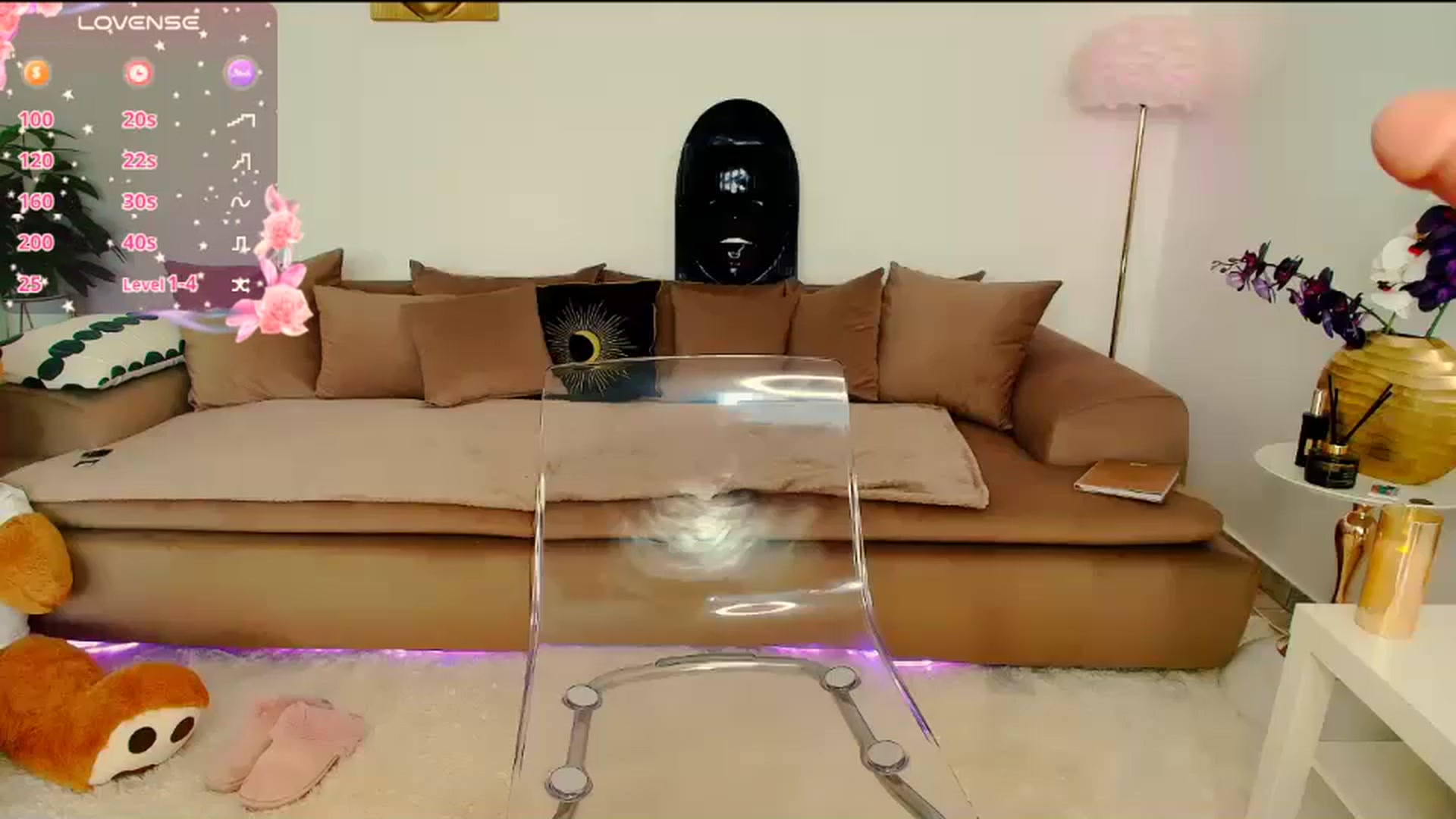 Gallery image thumbnail from OhhLuan's myfreecams stream on, 02/04/2026, 10:58 image 13 of 20