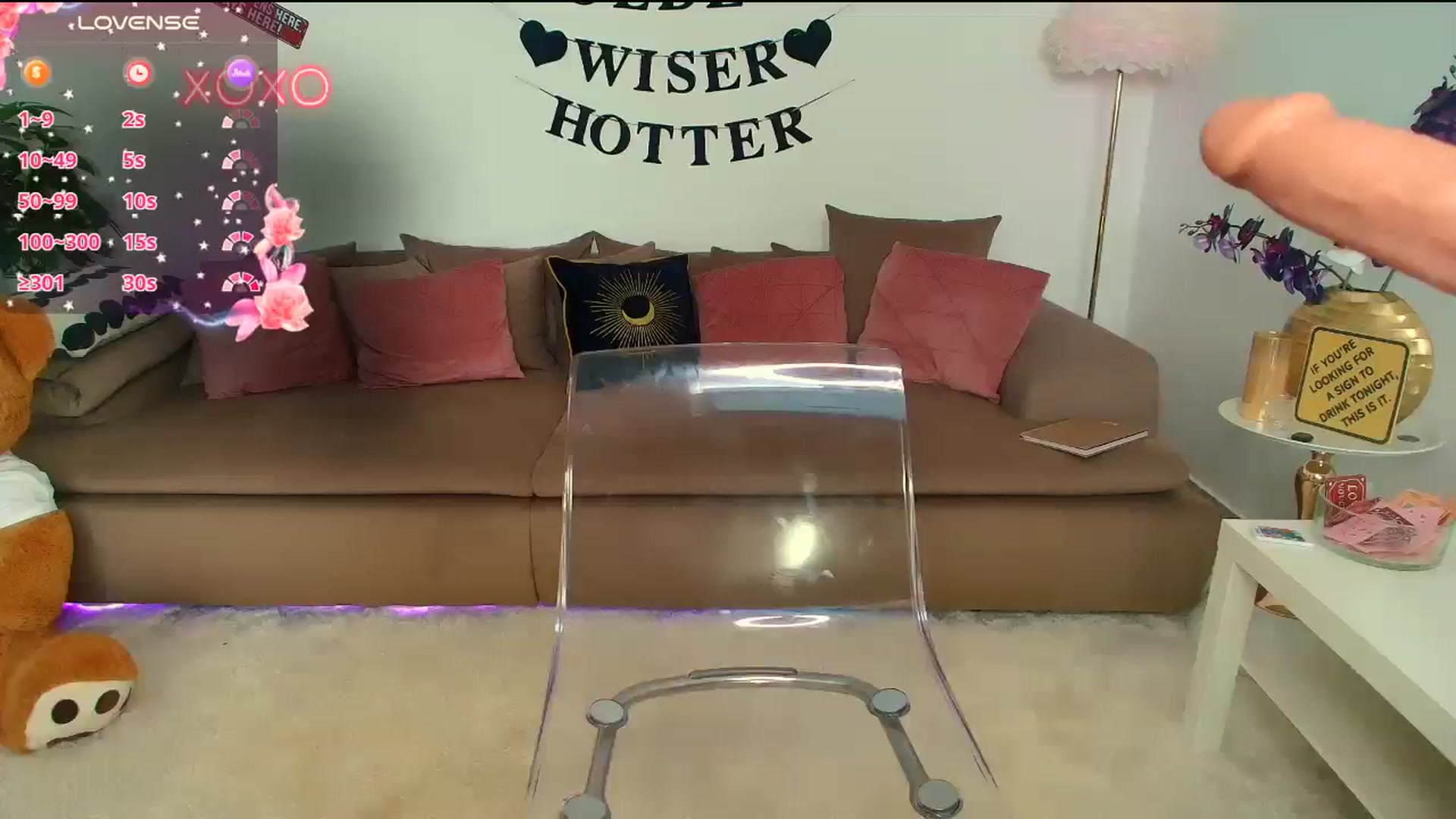 Gallery image thumbnail from OhhLuan's myfreecams stream on, 02/22/2026, 12:24 image 2 of 20
