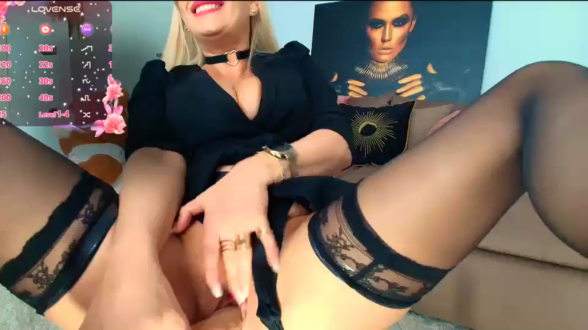 Gallery image thumbnail from OhhLuan's myfreecams stream on, 04/05/2026, 12:19 image 8 of 20