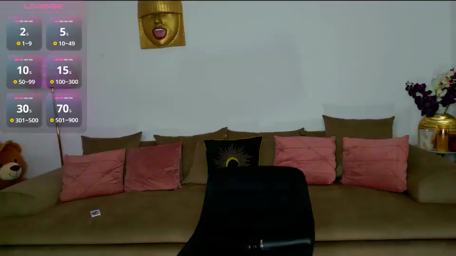 Gallery image thumbnail from OhhLuan's myfreecams stream on, 08/04/2026, 17:02 image 5 of 20