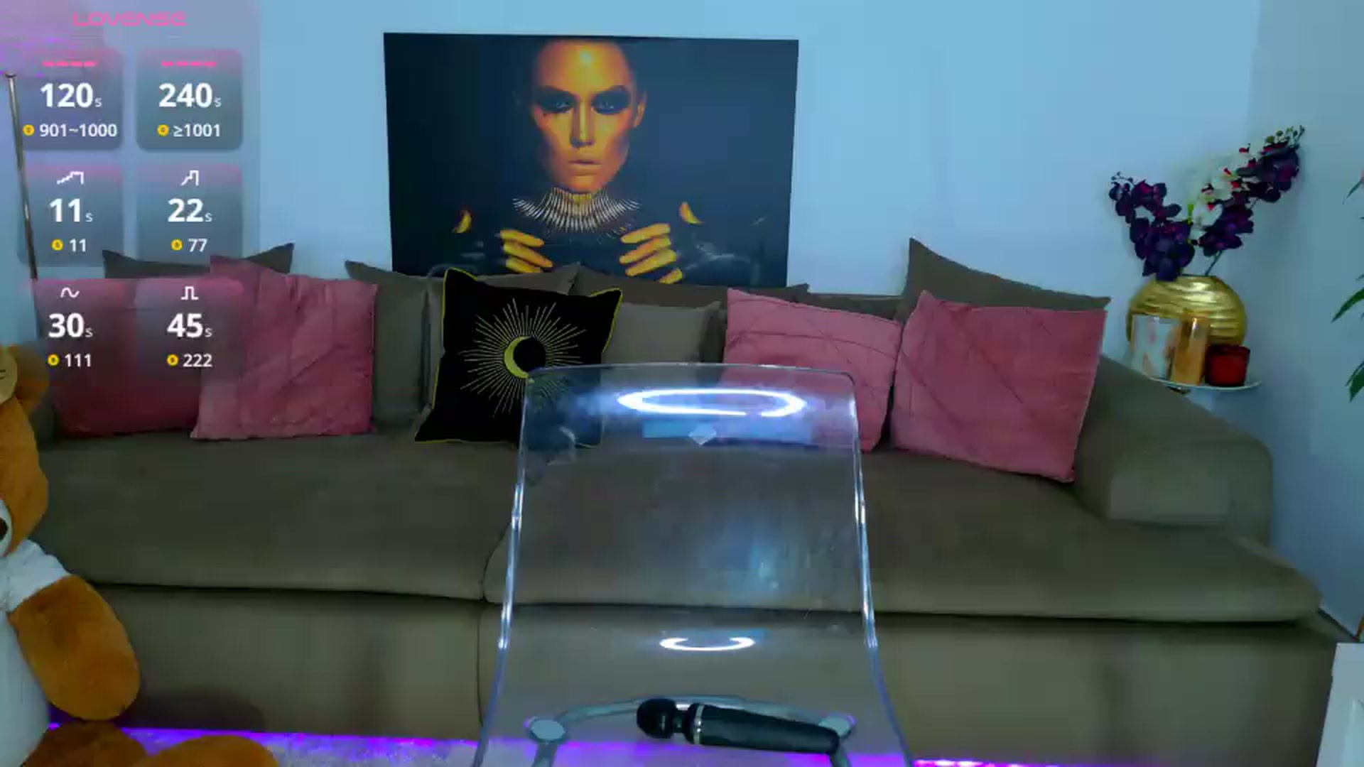 Gallery image thumbnail from OhhLuan's myfreecams stream on, 08/13/2026, 11:53 image 12 of 20