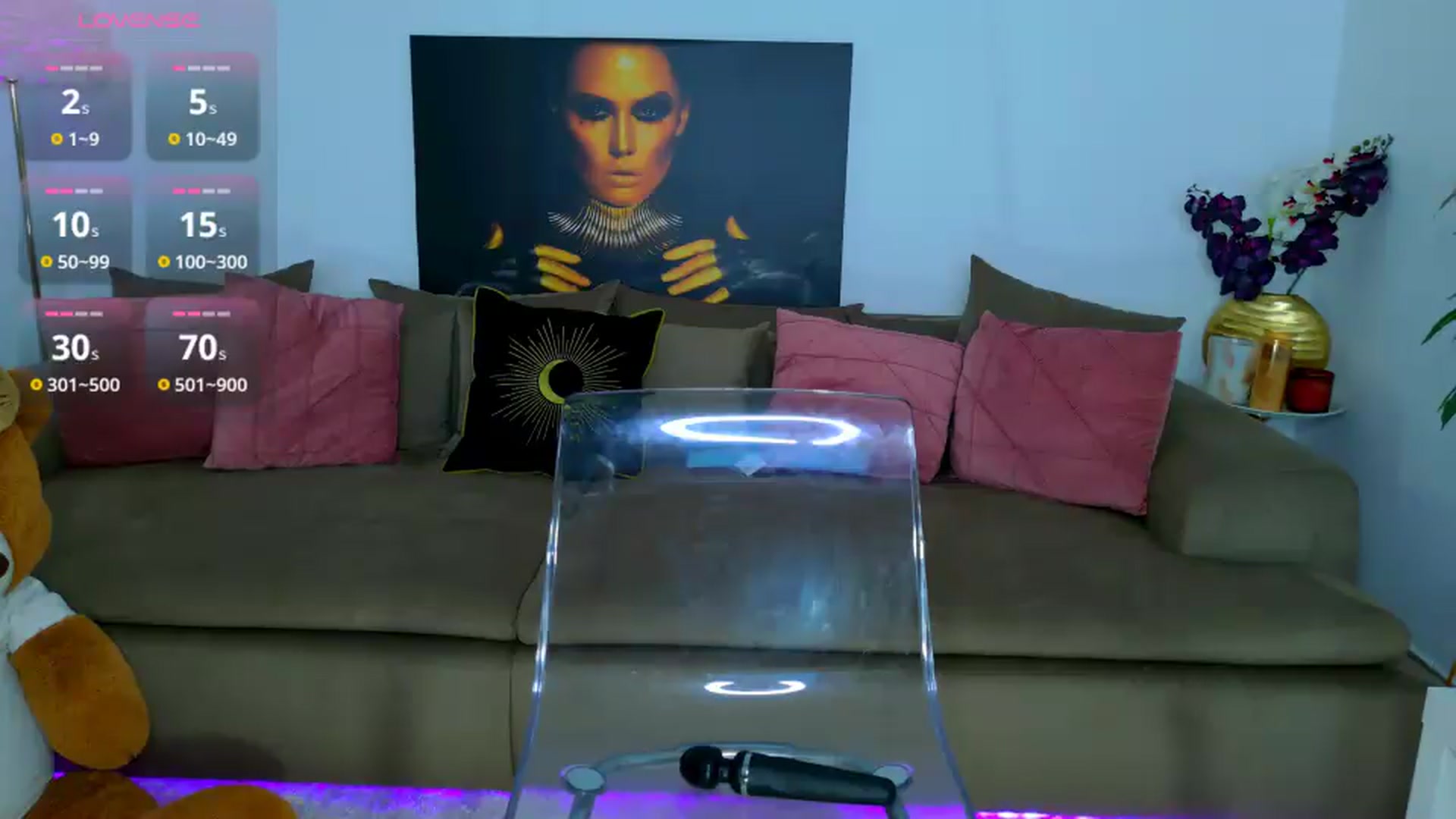 Gallery image thumbnail from OhhLuan's myfreecams stream on, 08/13/2026, 11:53 image 9 of 20