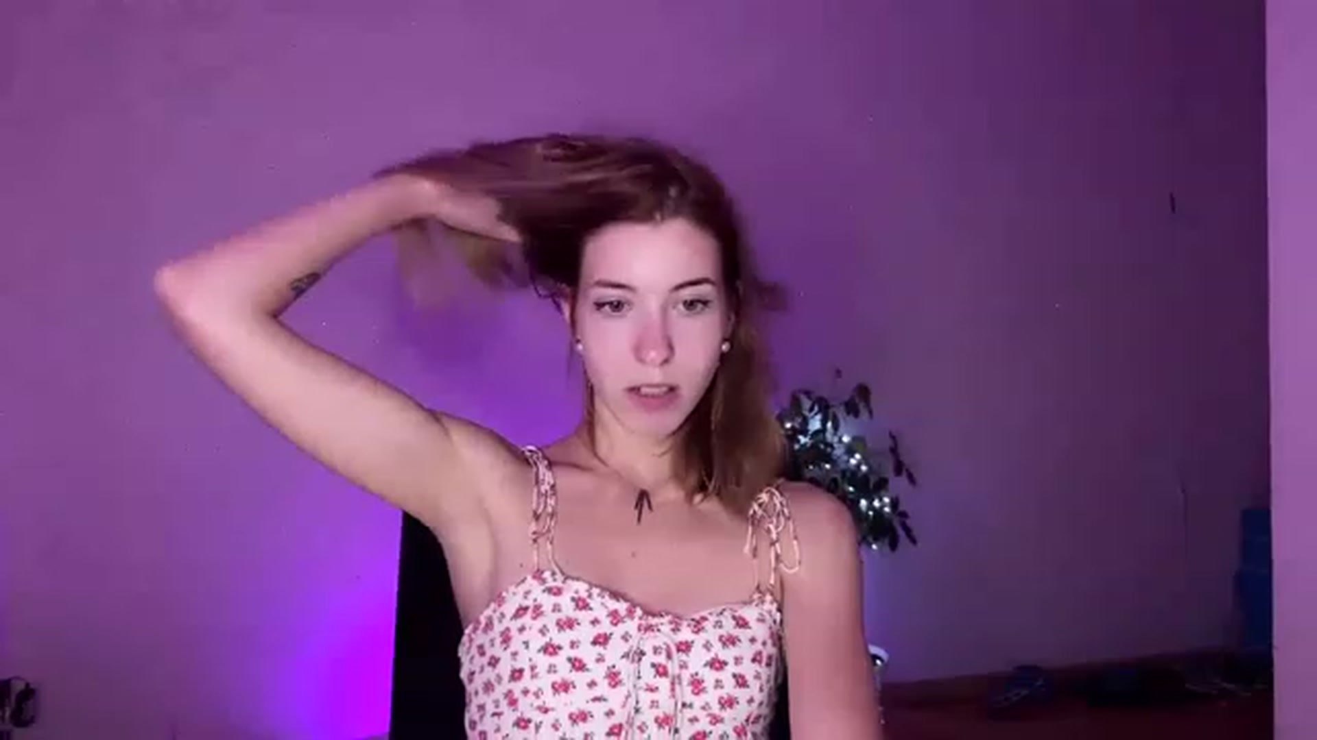 Gallery image thumbnail from OhhMyCherry's myfreecams stream on, 11/20/2022, 20:54 image 6 of 20