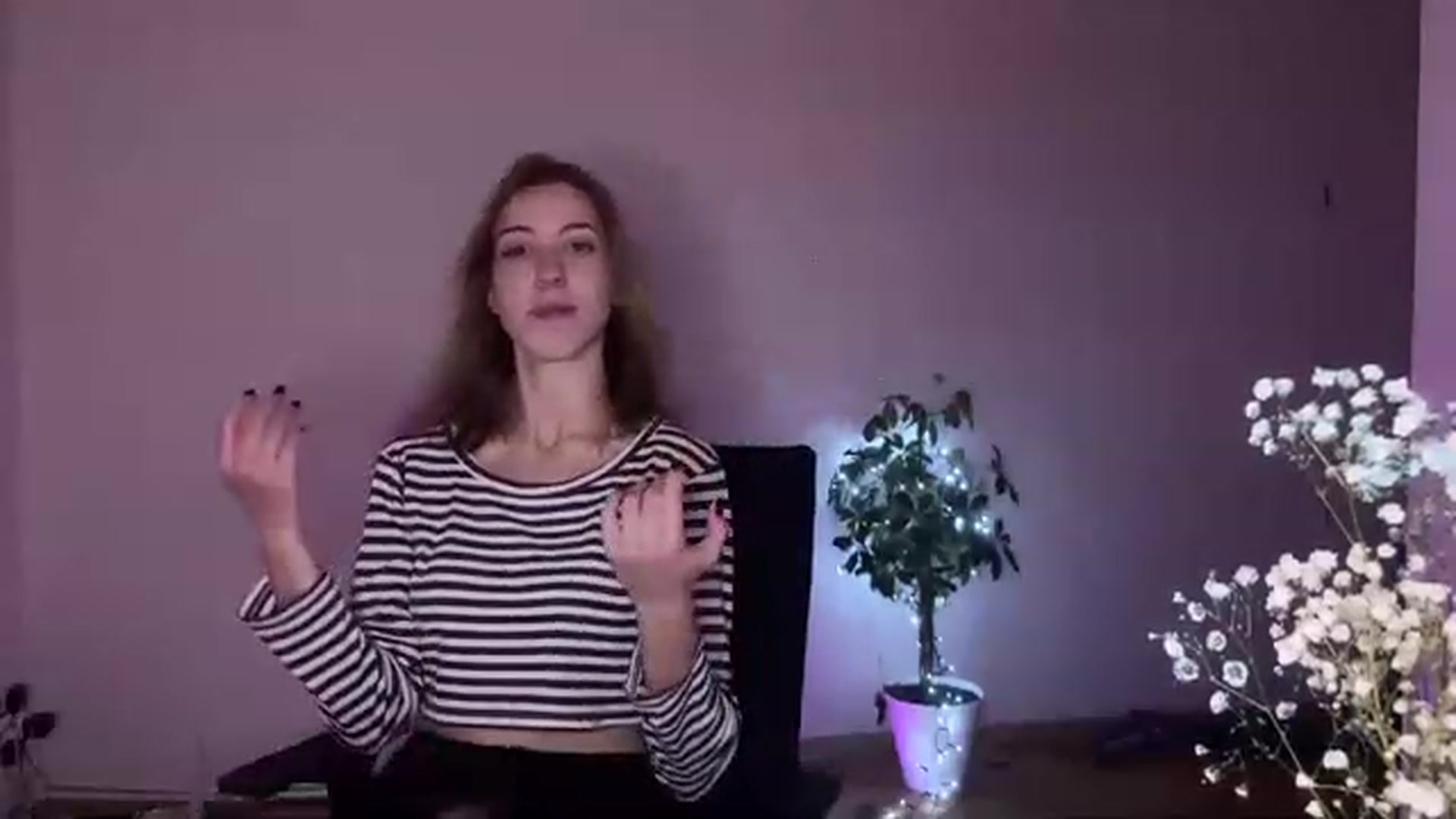 Gallery image thumbnail from OhhMyCherry's myfreecams stream on, 11/26/2022, 24:23 image 17 of 20