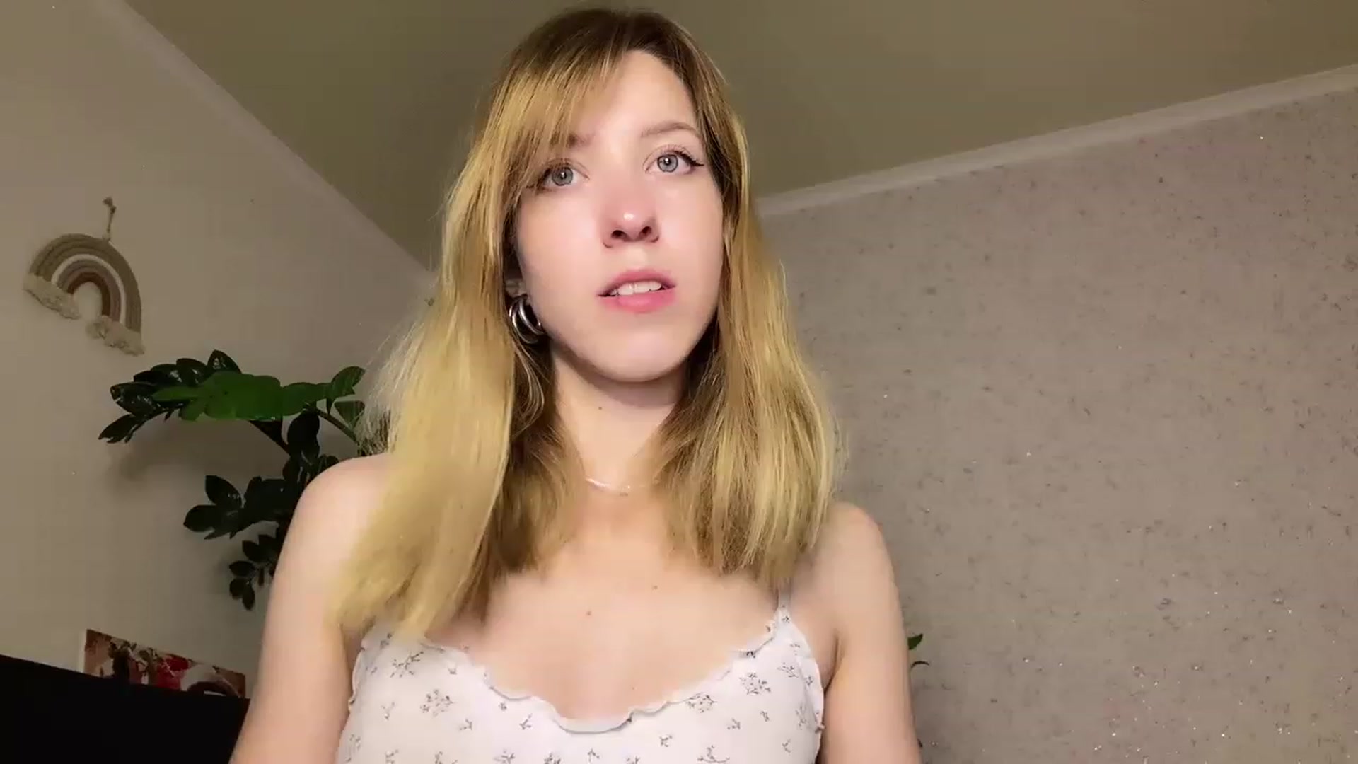 Gallery image thumbnail from OhhMyCherry's myfreecams stream on, 06/04/2023, 18:56 image 11 of 20