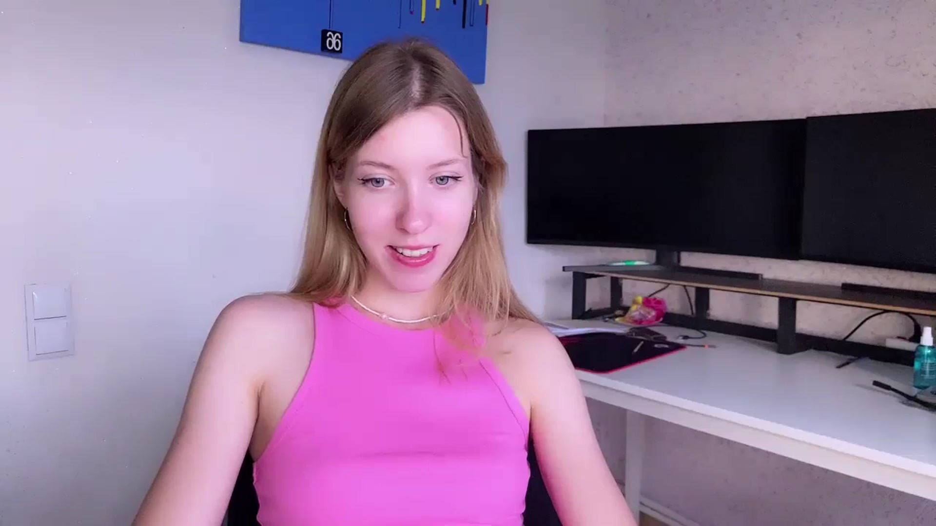 Gallery image thumbnail from OhhMyCherry's myfreecams stream on, 07/24/2023, 17:32 image 3 of 20