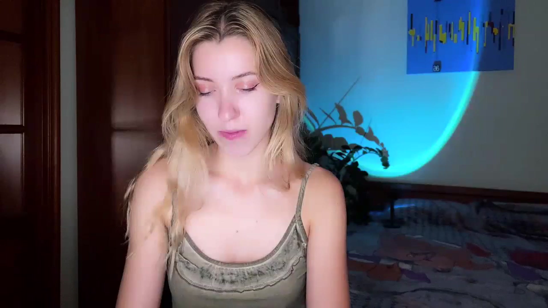 Gallery image thumbnail from OhhMyCherry's myfreecams stream on, 11/01/2023, 19:43 image 20 of 20