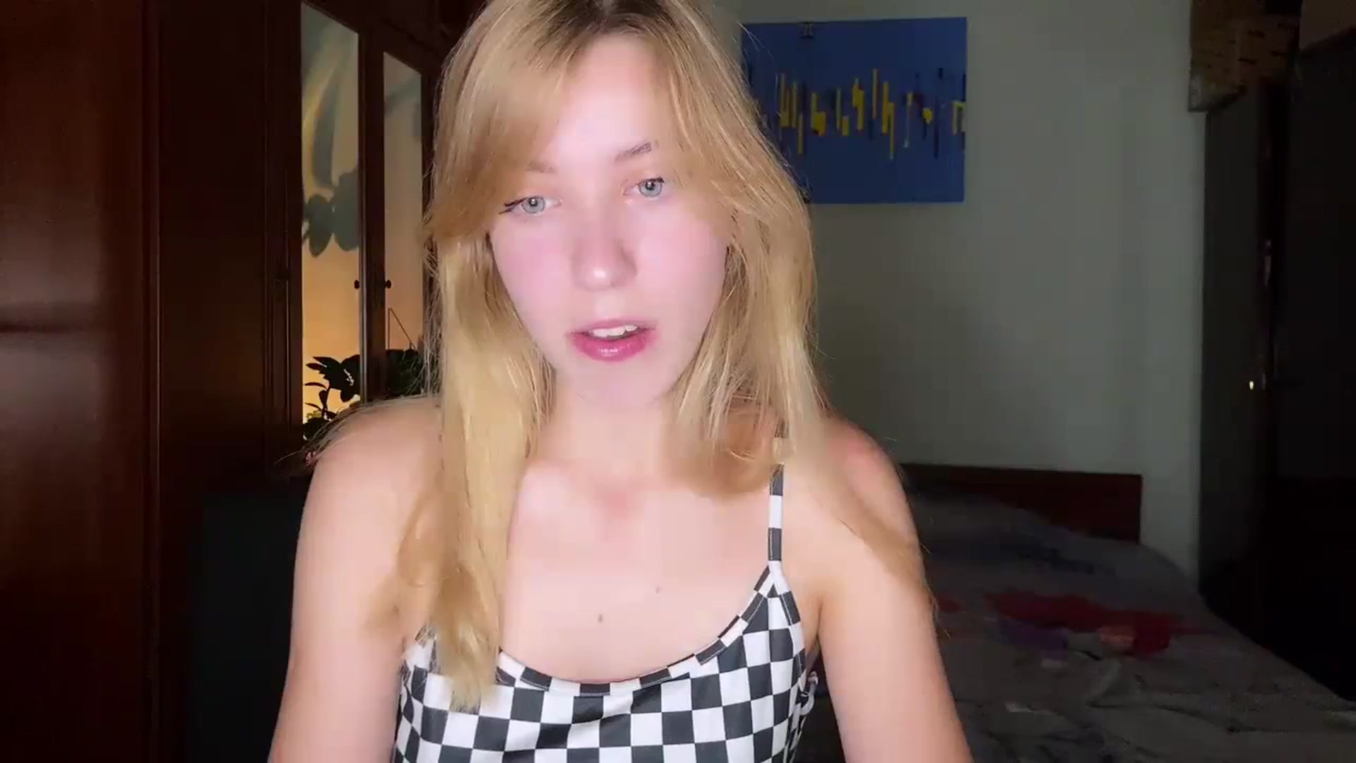 Gallery image thumbnail from OhhMyCherry's myfreecams stream on, 11/03/2023, 17:04 image 15 of 20