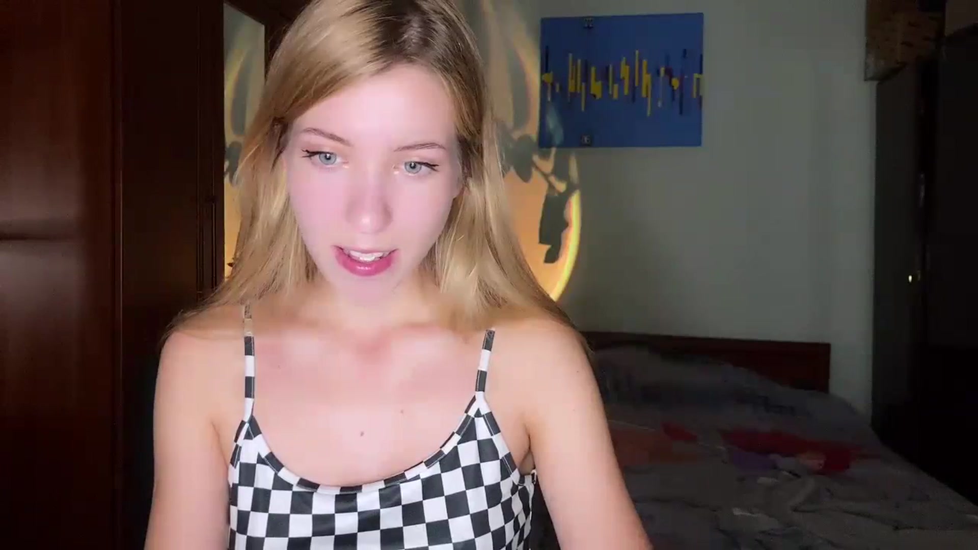 Gallery image thumbnail from OhhMyCherry's myfreecams stream on, 11/03/2023, 17:04 image 5 of 20