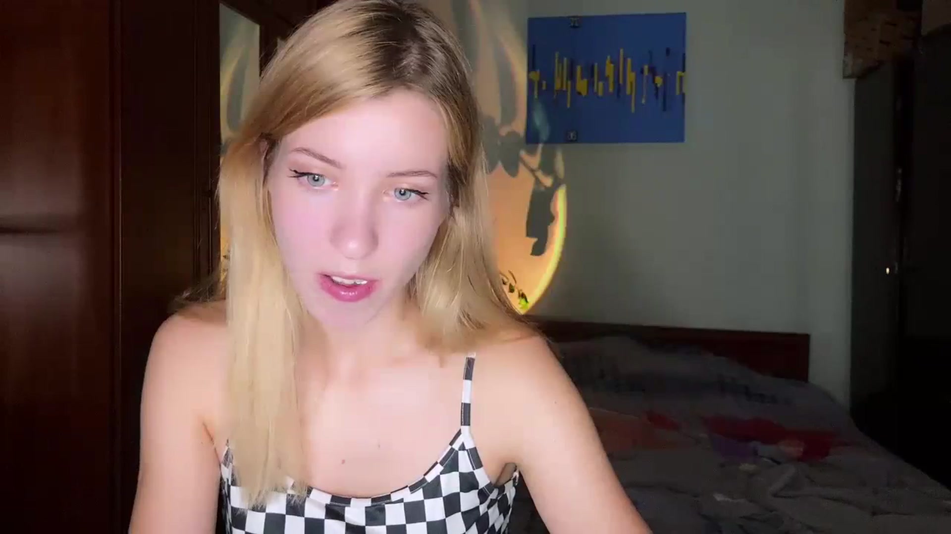 Gallery image thumbnail from OhhMyCherry's myfreecams stream on, 11/03/2023, 17:04 image 2 of 20