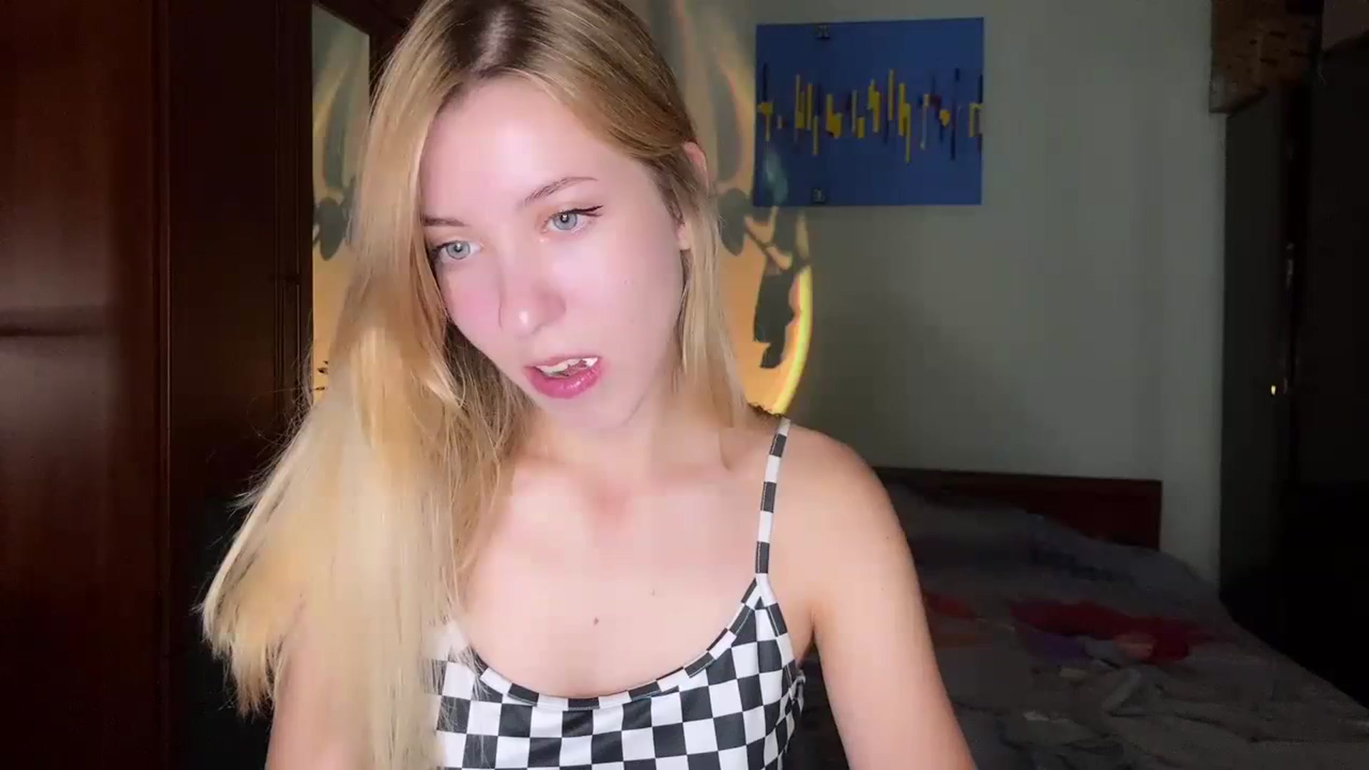Gallery image thumbnail from OhhMyCherry's myfreecams stream on, 11/03/2023, 17:04 image 6 of 20