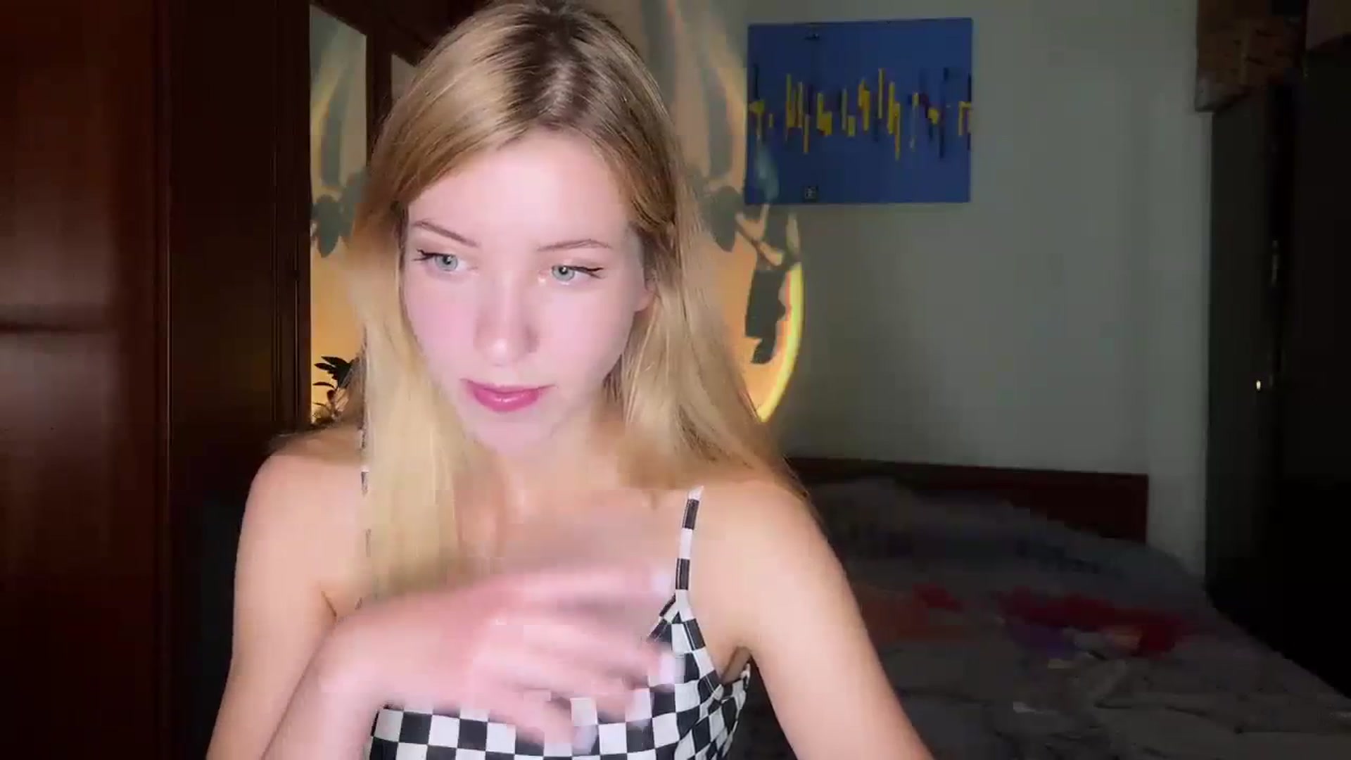 Gallery image thumbnail from OhhMyCherry's myfreecams stream on, 11/03/2023, 17:04 image 4 of 20