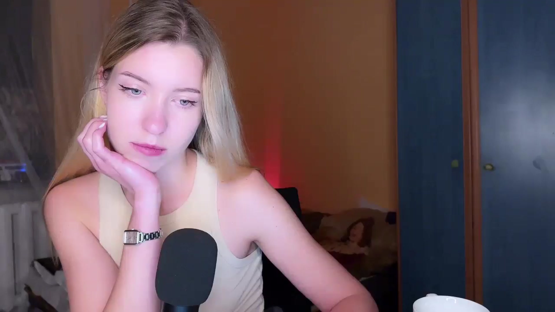 Gallery image thumbnail from OhhMyCherry's myfreecams stream on, 11/18/2024, 19:53 image 12 of 20