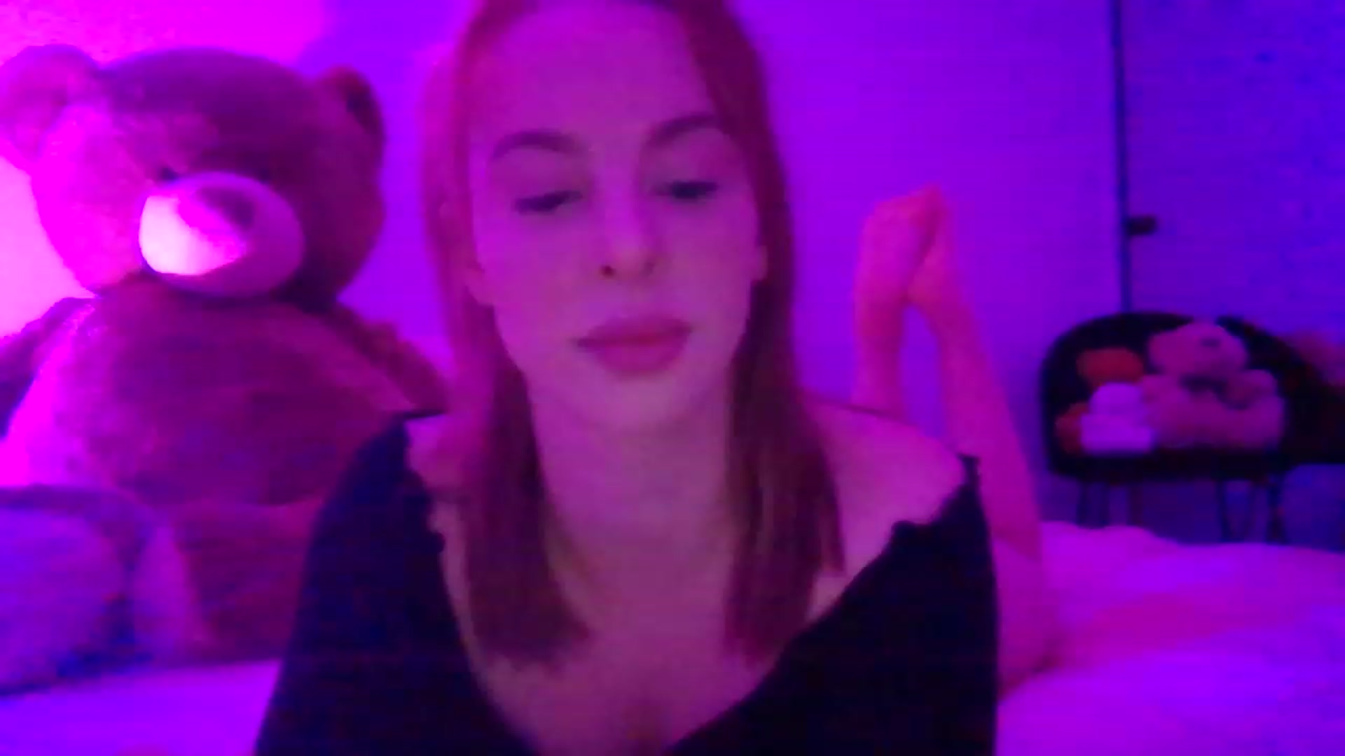 Gallery image thumbnail from Ohhhloulou's myfreecams stream on, 01/31/2023, 08:49 image 14 of 20