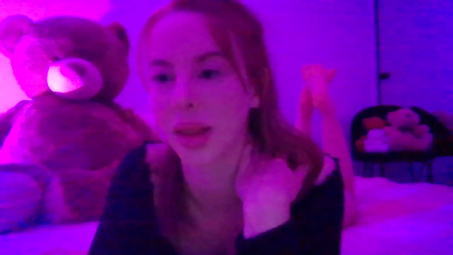 Gallery image thumbnail from Ohhhloulou's myfreecams stream on, 01/31/2023, 08:49 image 15 of 20