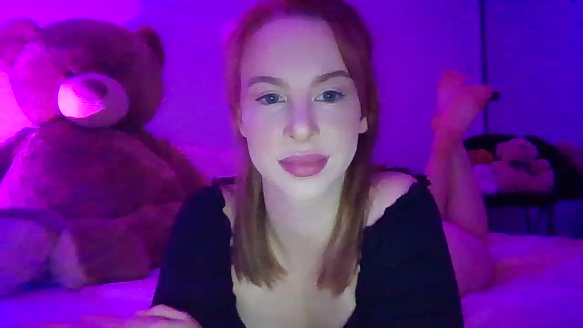 Gallery image thumbnail from Ohhhloulou's myfreecams stream on, 01/31/2023, 08:49 image 8 of 20