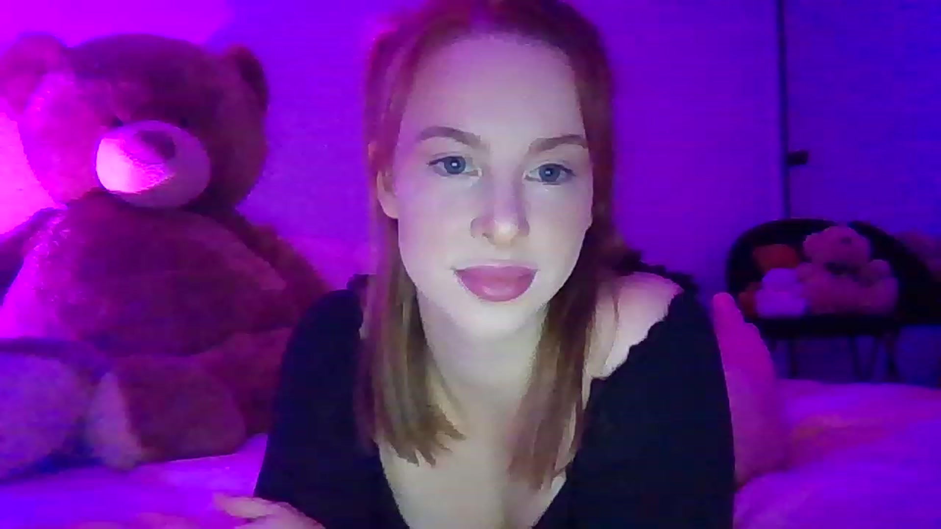 Gallery image thumbnail from Ohhhloulou's myfreecams stream on, 01/31/2023, 08:49 image 5 of 20