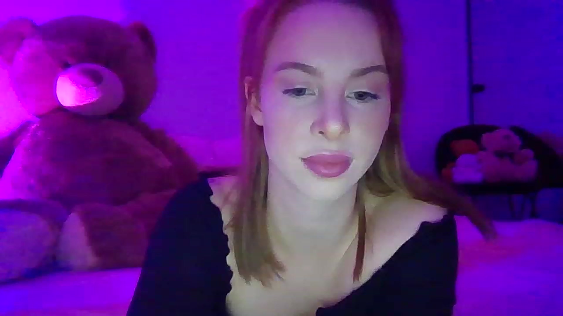 Gallery image thumbnail from Ohhhloulou's myfreecams stream on, 01/31/2023, 08:49 image 20 of 20