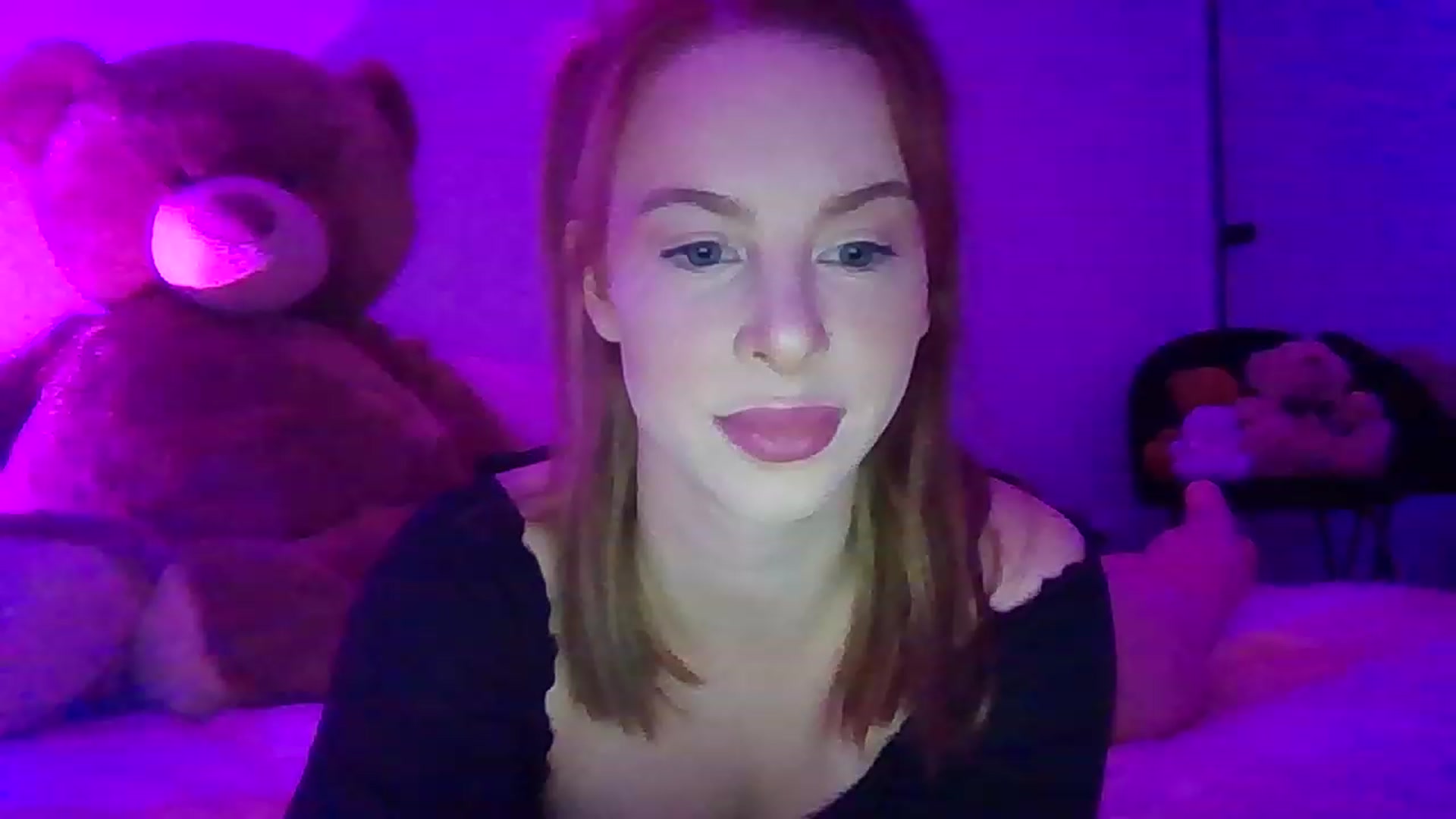Gallery image thumbnail from Ohhhloulou's myfreecams stream on, 01/31/2023, 08:49 image 4 of 20