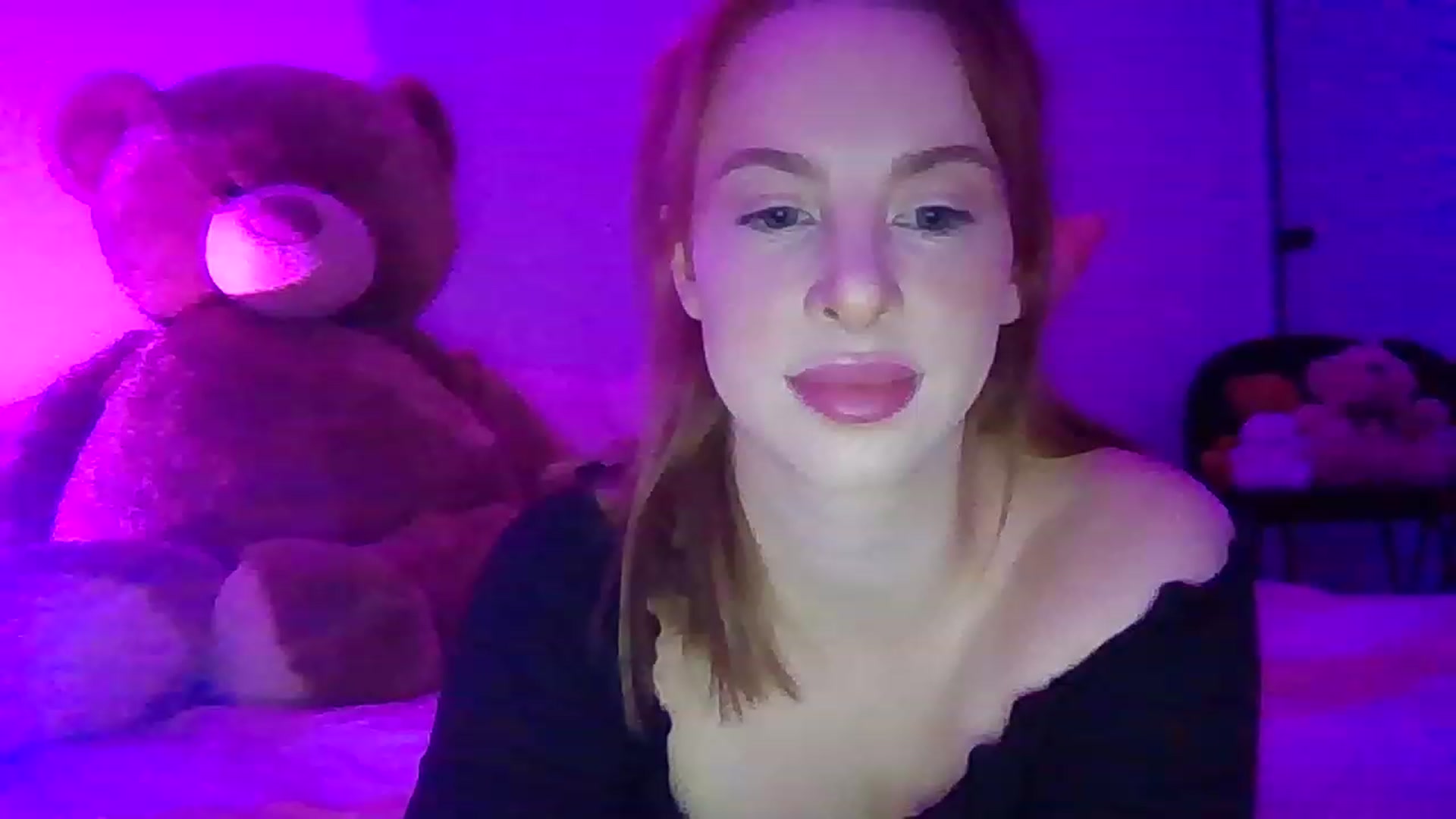 Gallery image thumbnail from Ohhhloulou's myfreecams stream on, 01/31/2023, 09:20 image 9 of 20