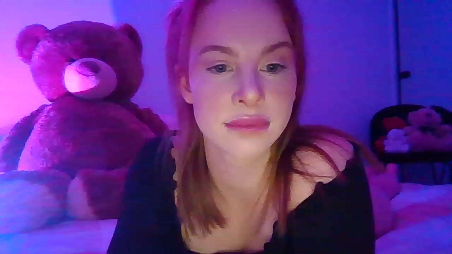 Gallery image thumbnail from Ohhhloulou's myfreecams stream on, 01/31/2023, 09:20 image 18 of 20
