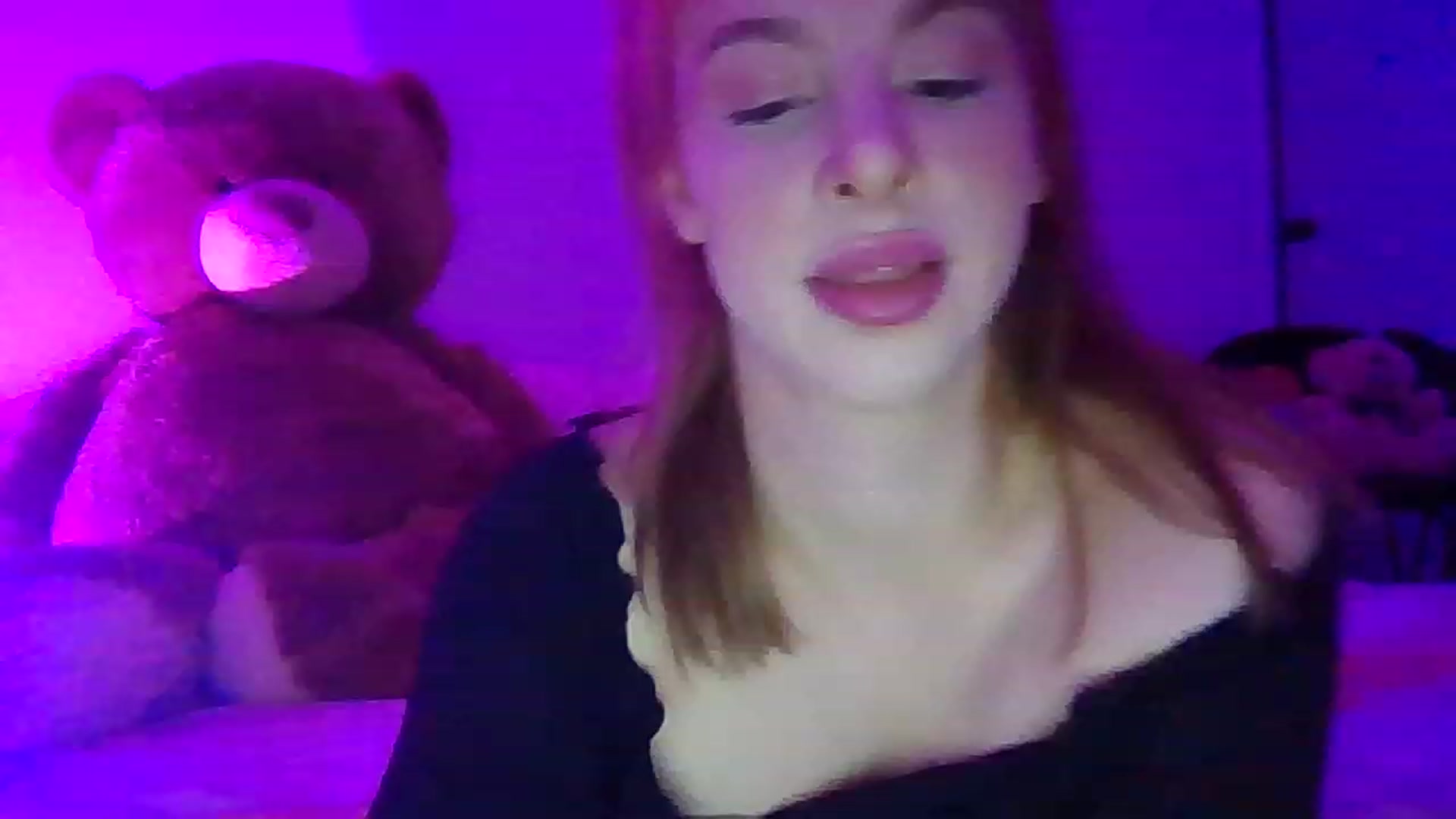 Gallery image thumbnail from Ohhhloulou's myfreecams stream on, 01/31/2023, 09:20 image 15 of 20