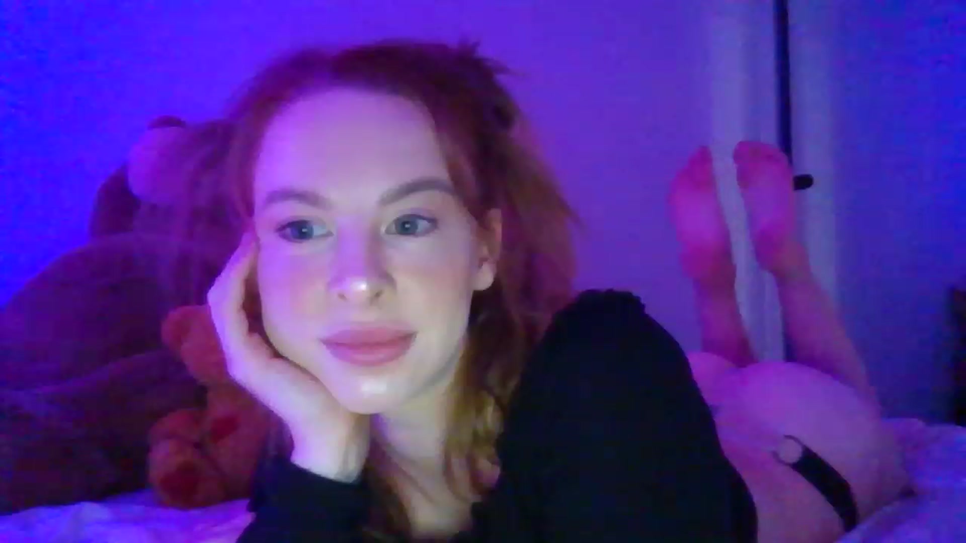 Gallery image thumbnail from Ohhhloulou's myfreecams stream on, 02/06/2023, 11:20 image 5 of 20